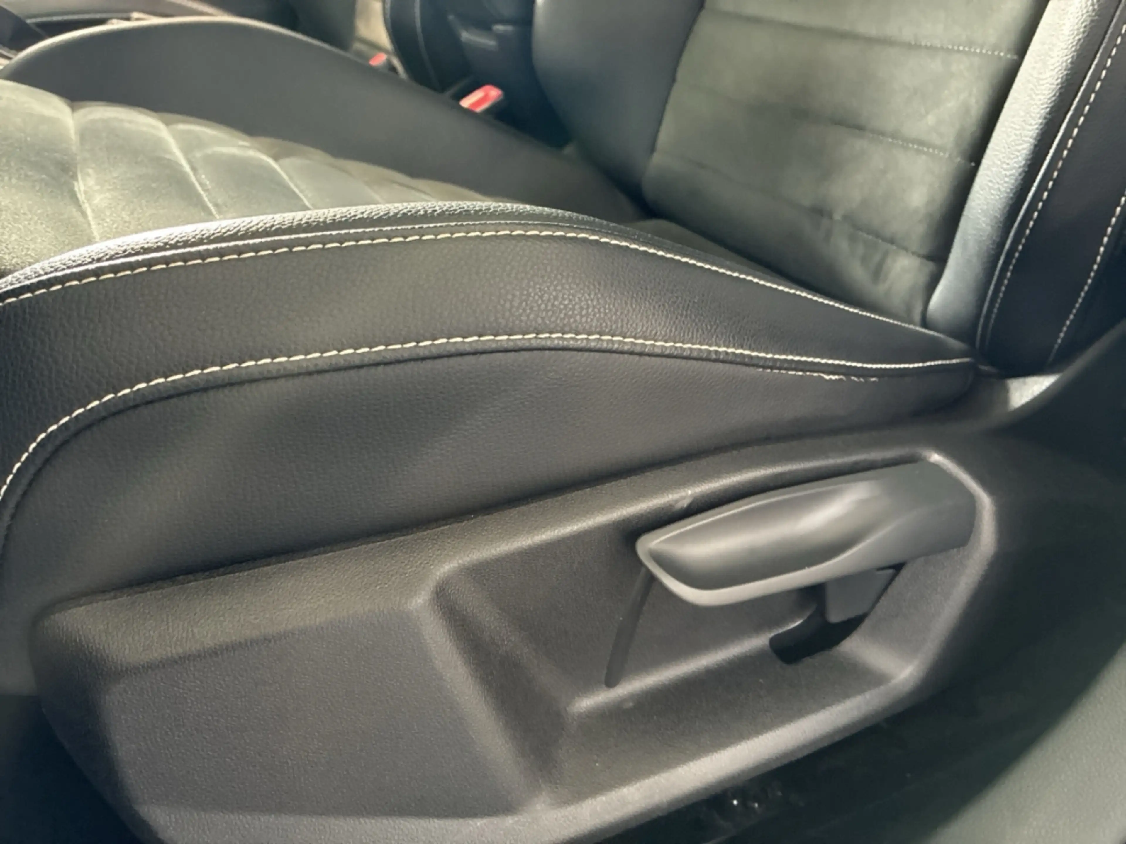 SEAT Arona Xcellence Kamera Tempomat Smart Key — photo 9