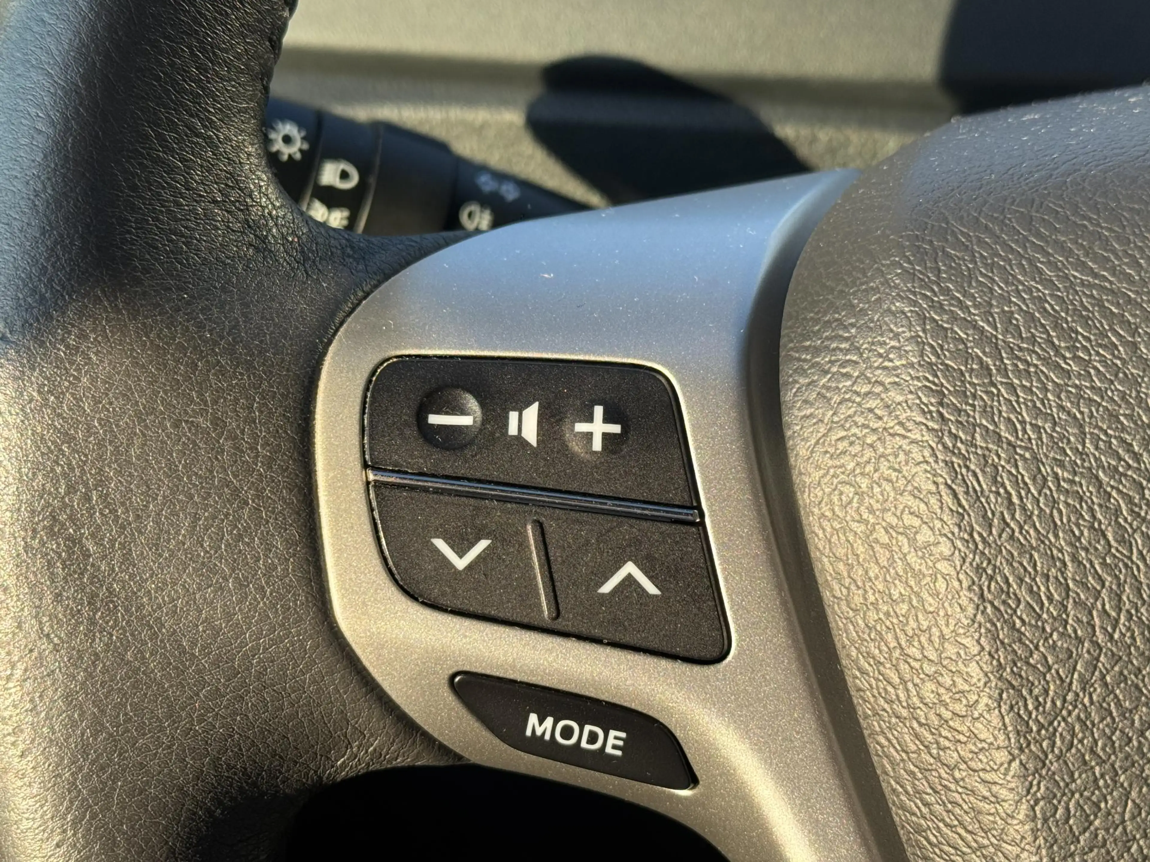 Toyota Verso 1.8 VVT-i Business Titanium CAMERA TREKHAAK PANO L — photo 14
