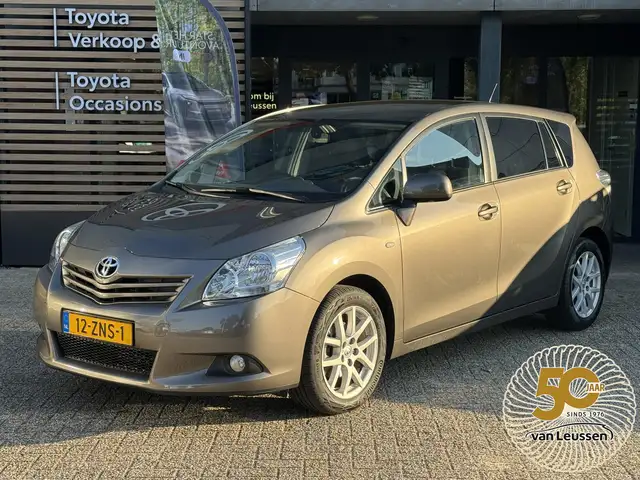 Toyota Verso 1.8 VVT-i Business Titanium CAMERA TREKHAAK PANO L