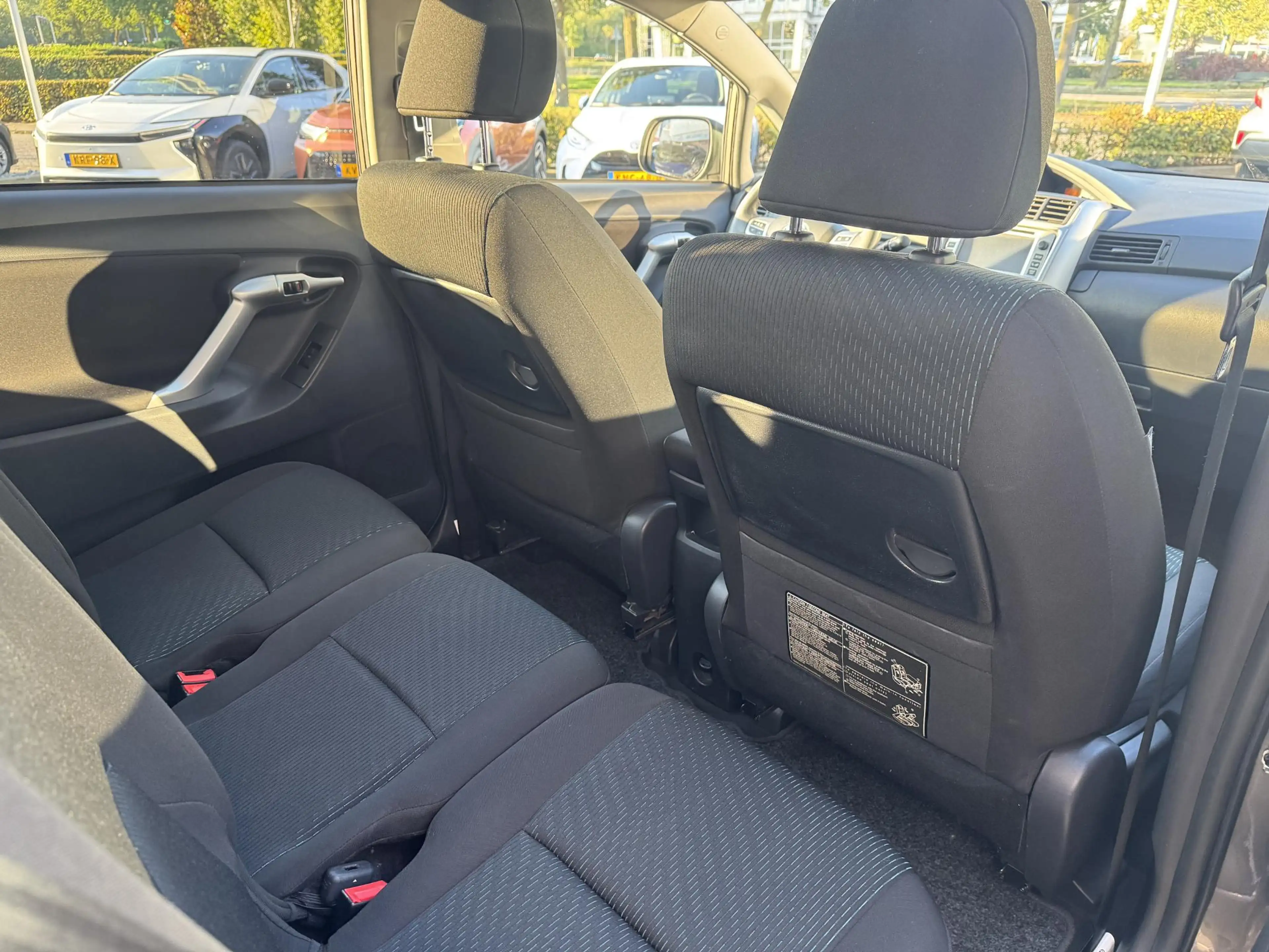 Toyota Verso 1.8 VVT-i Business Titanium CAMERA TREKHAAK PANO L — photo 9