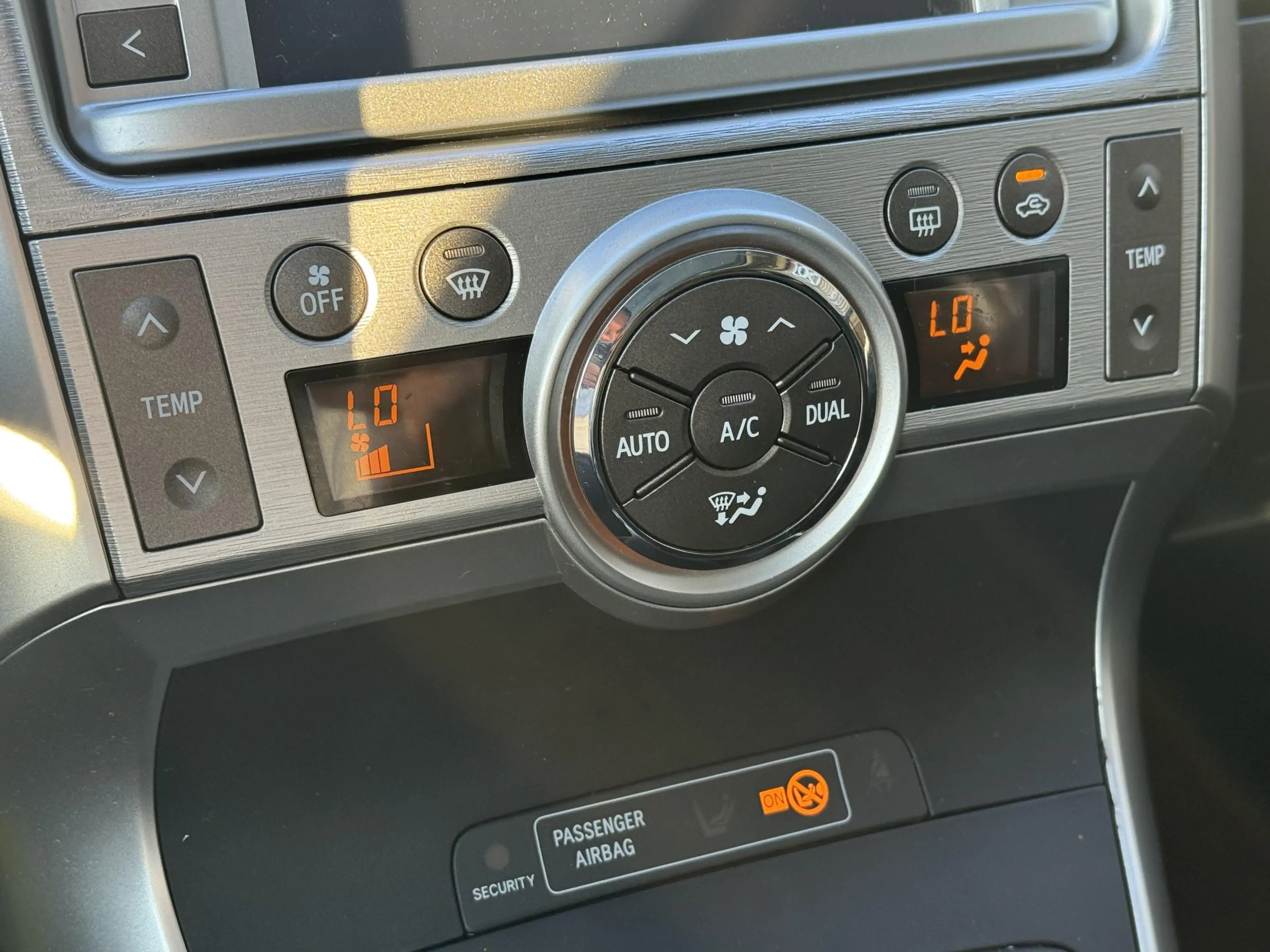 Toyota Verso 1.8 VVT-i Business Titanium CAMERA TREKHAAK PANO L — photo 21