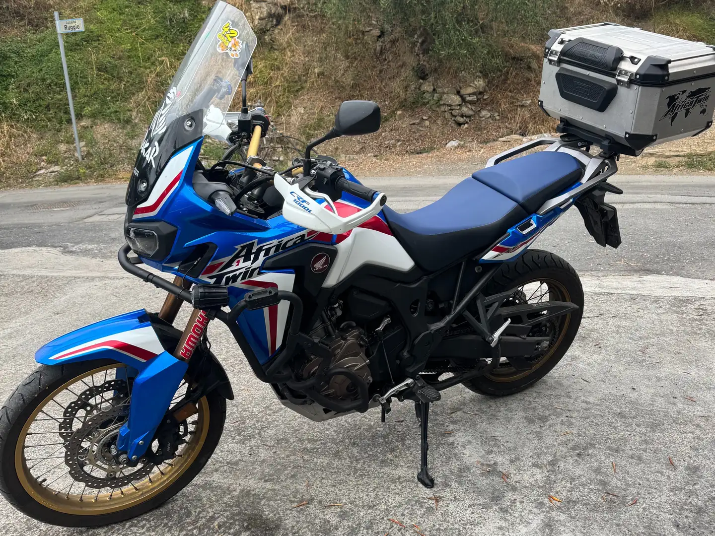 Honda CRF 1000 Bleu - 2