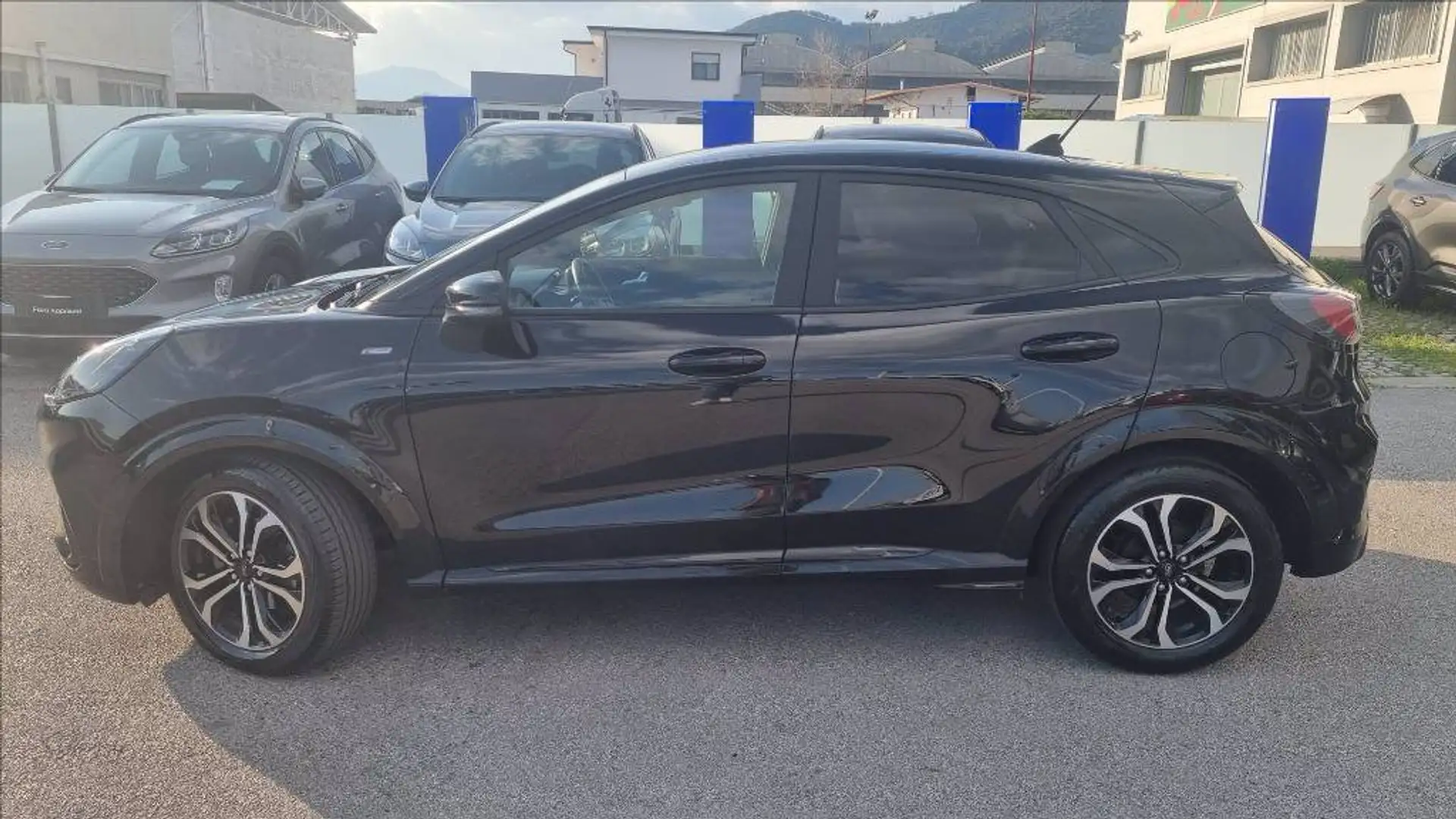 Ford Puma 1.0 ecoboost h st-line design s&s 125cv Zwart - 2