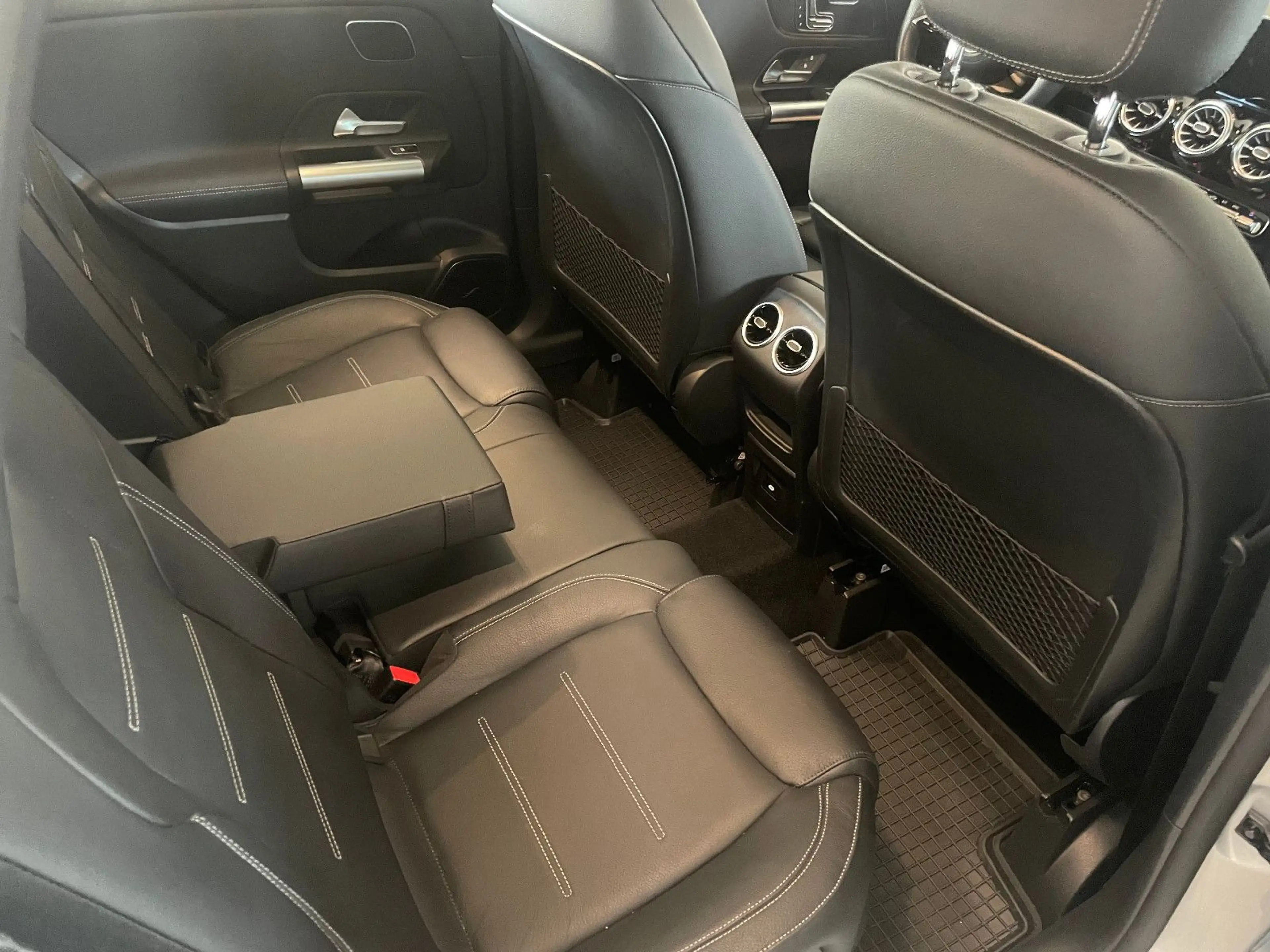 Mercedes-Benz B 250 4MATIC DCT — photo 7