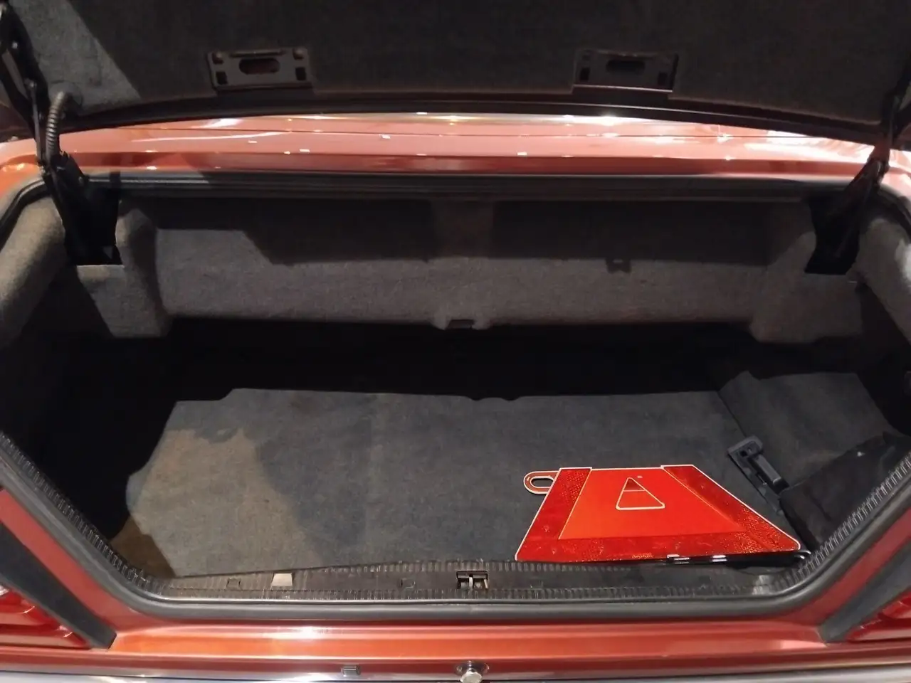 Mercedes-Benz E 200 Cabrio TOP-Zustand, foto 10