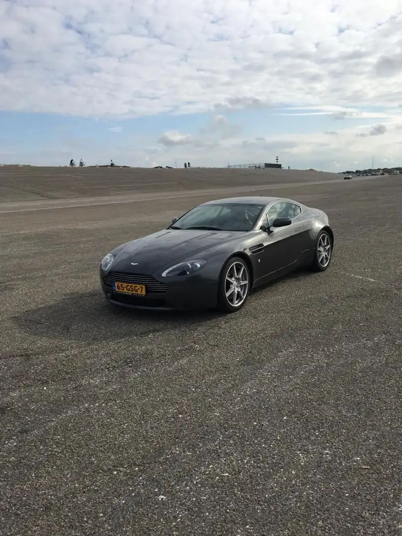Aston Martin Vantage 4.3 v8 - 2