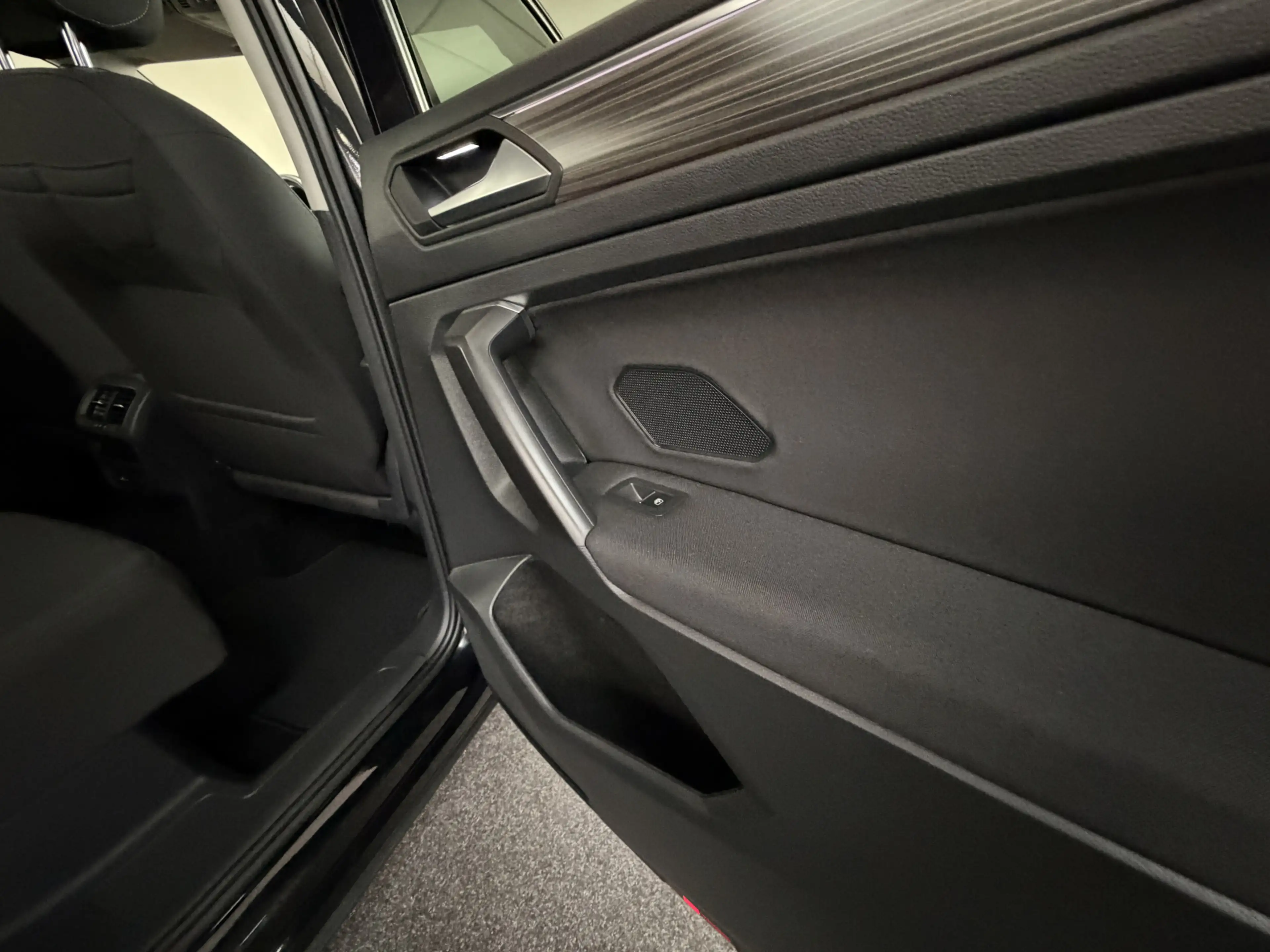 Volkswagen Tiguan Allspace 1.5 TSI 150 PK DSG Life Business 7p. Carplay / Vir — photo 32