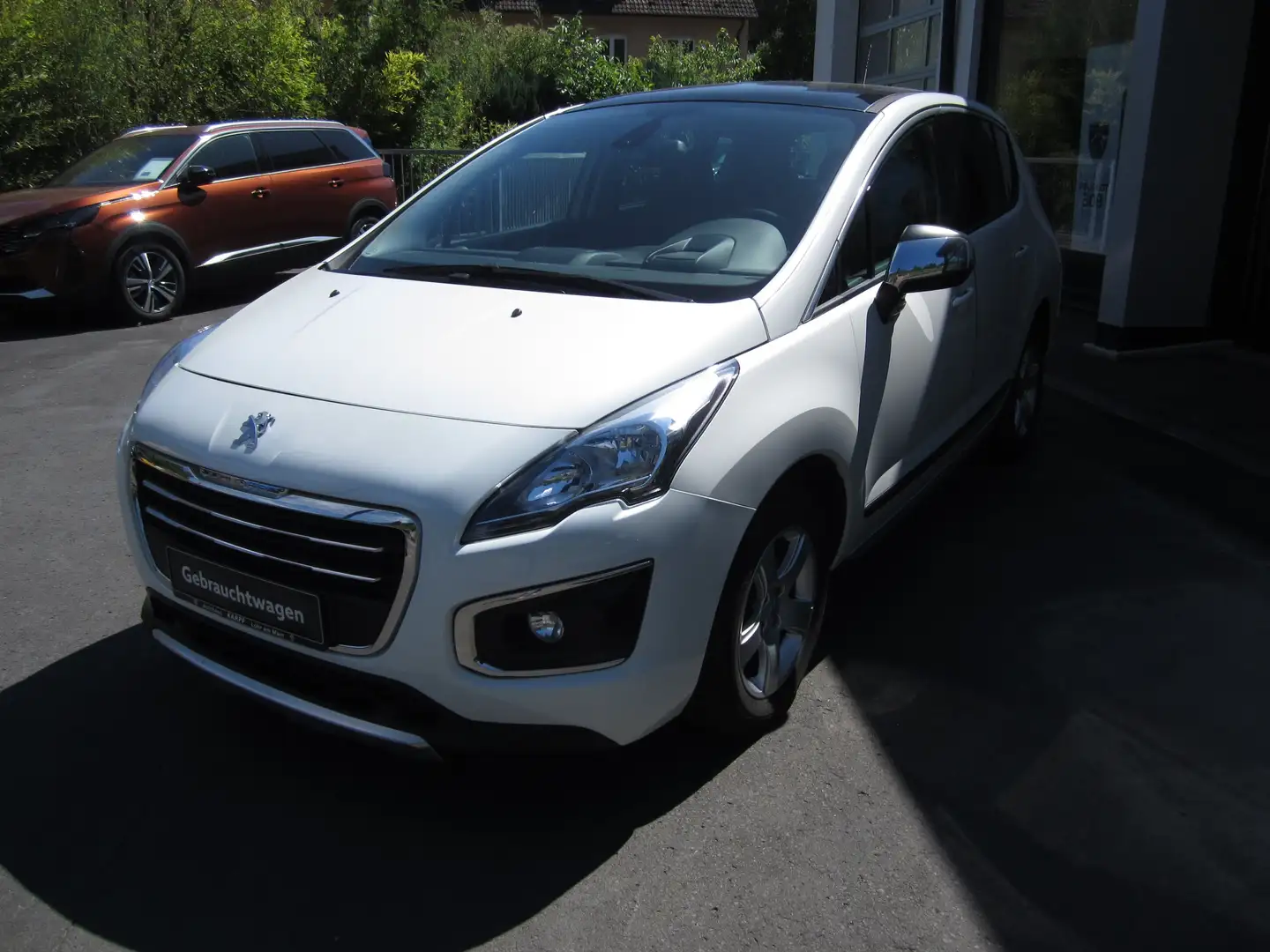 Peugeot 3008 Allure BlueHDi 150 Weiß - 2