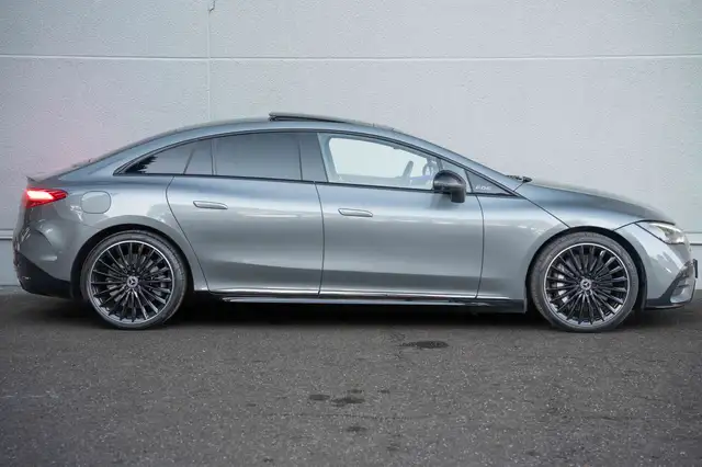 Mercedes-Benz Eqe view 9