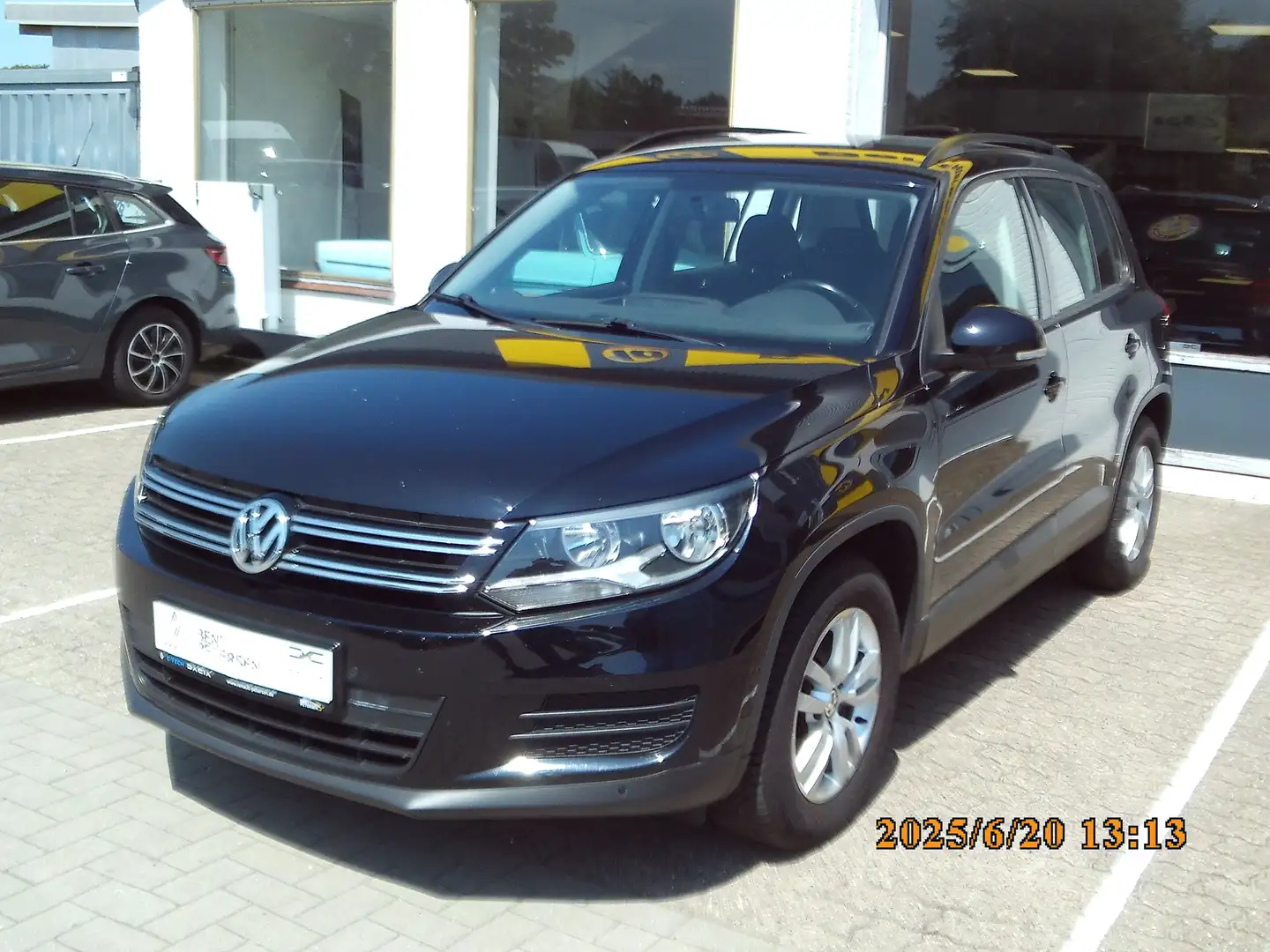 Volkswagen Tiguan Trend Schwarz - 2