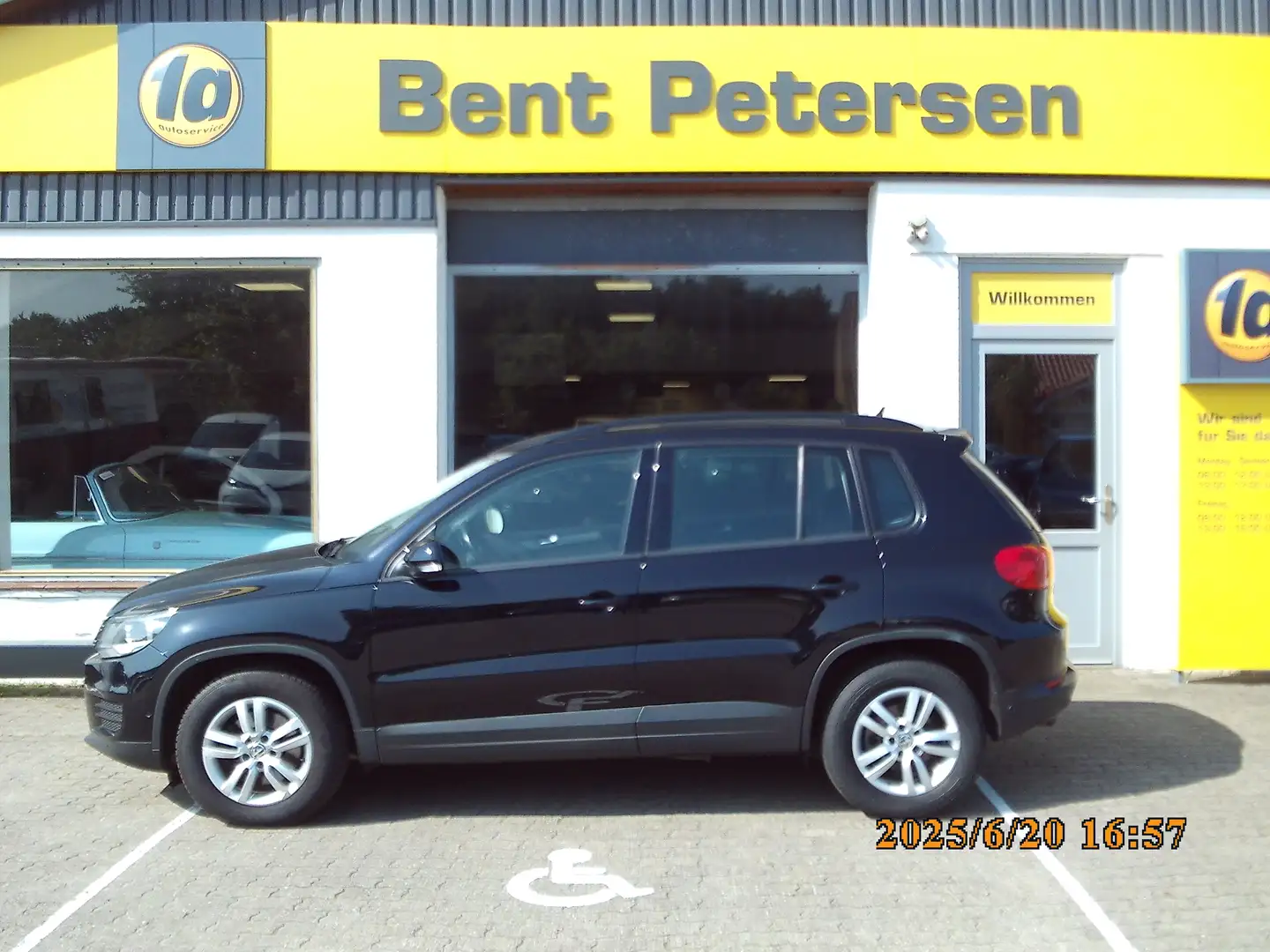 Volkswagen Tiguan Trend Schwarz - 1