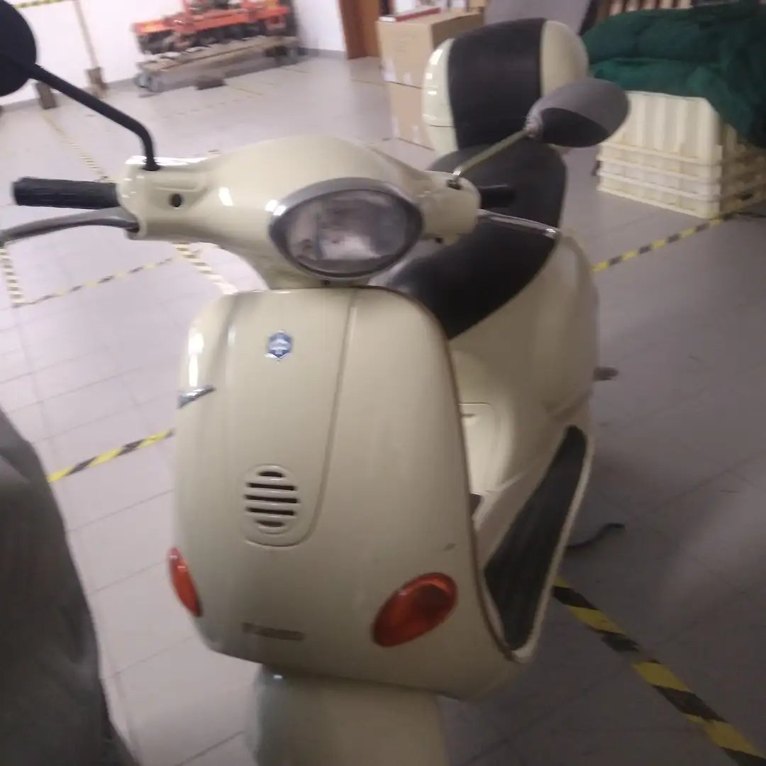 Piaggio 50 N Béžová - 1