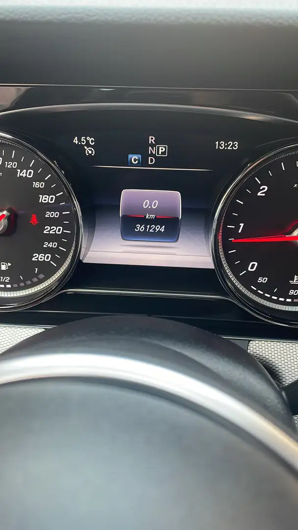 Mercedes-Benz 220 E-Klasse T. Modell Avantgarde Negru - 1