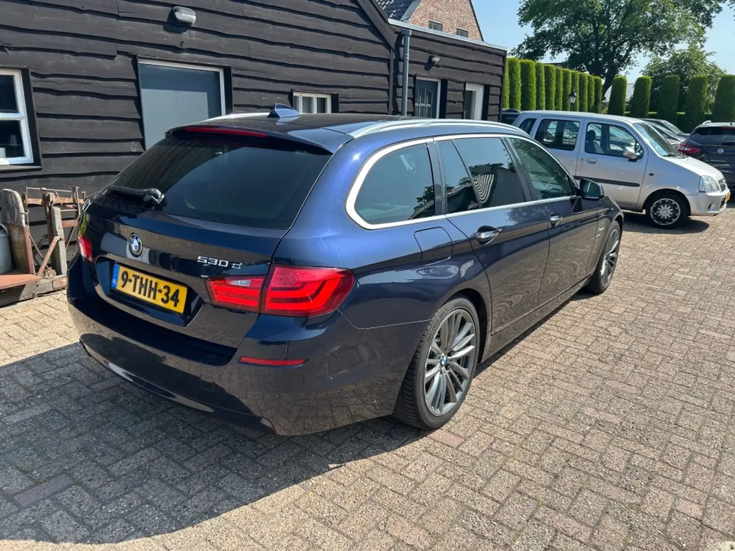 BMW 530 530 xd High Executive Blau - 2