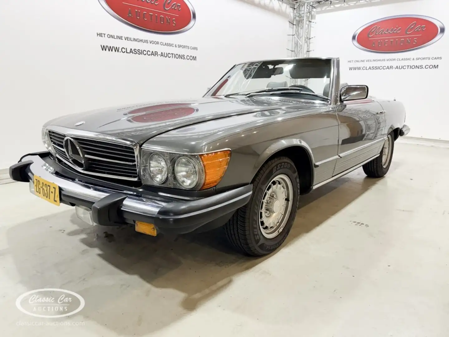 Mercedes-Benz - ONLINE AUCTION Gris - 1