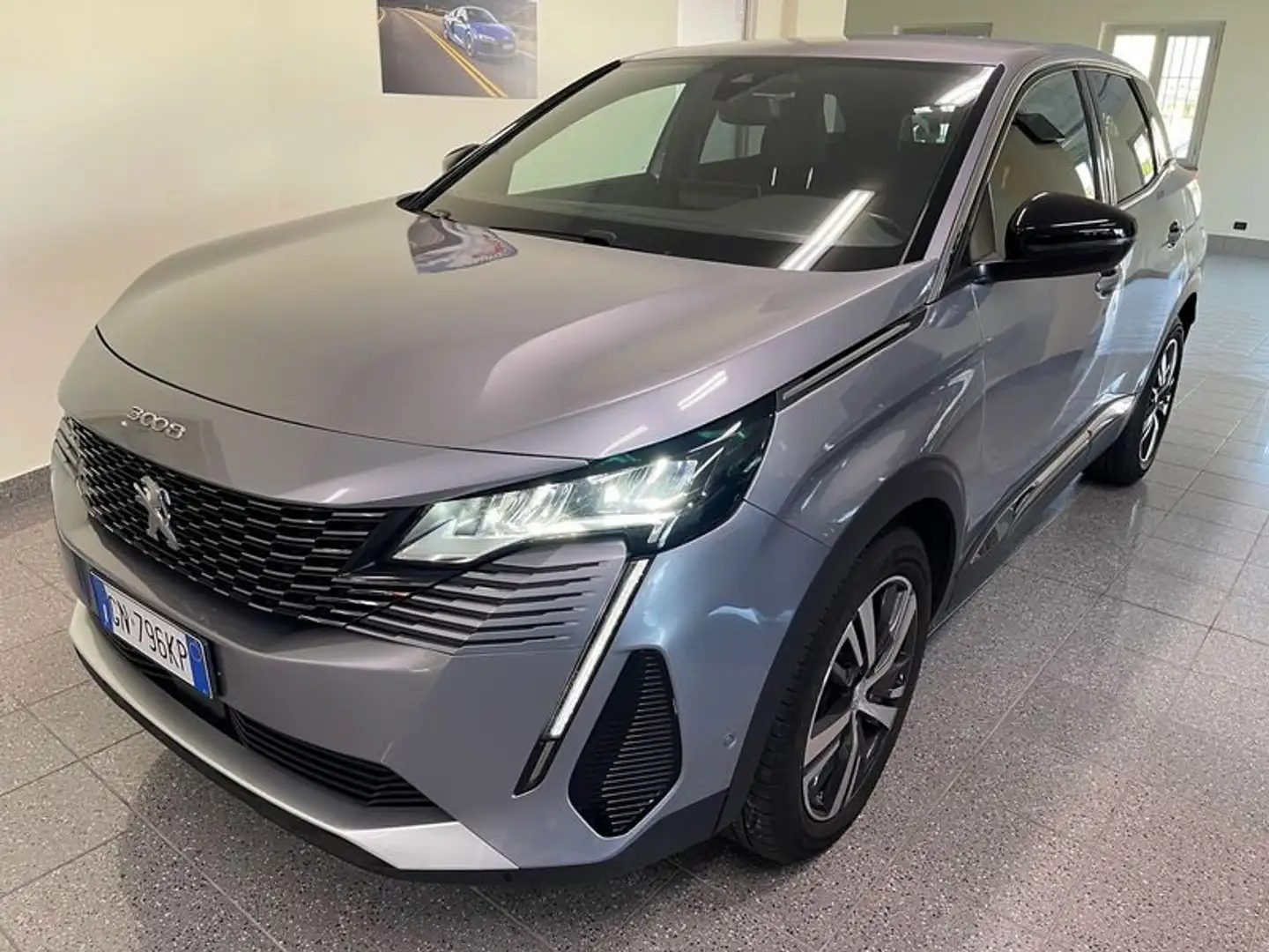 Peugeot 3008 BlueHDi S&S EAT8 Allure con "PROMO PLUS" Gris - 2