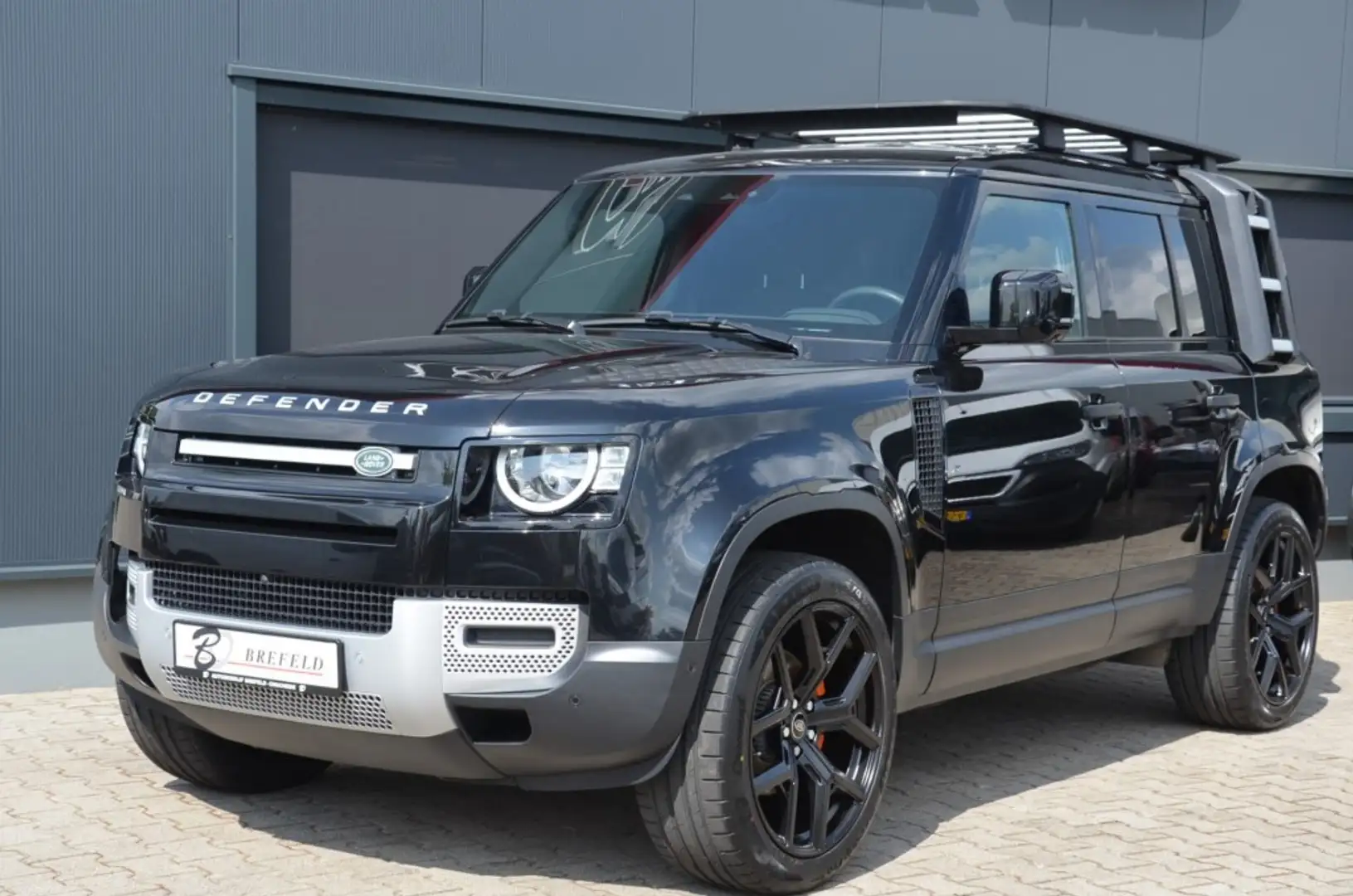 Land Rover Defender 3.0 D250 110 MHEF Noir - 1