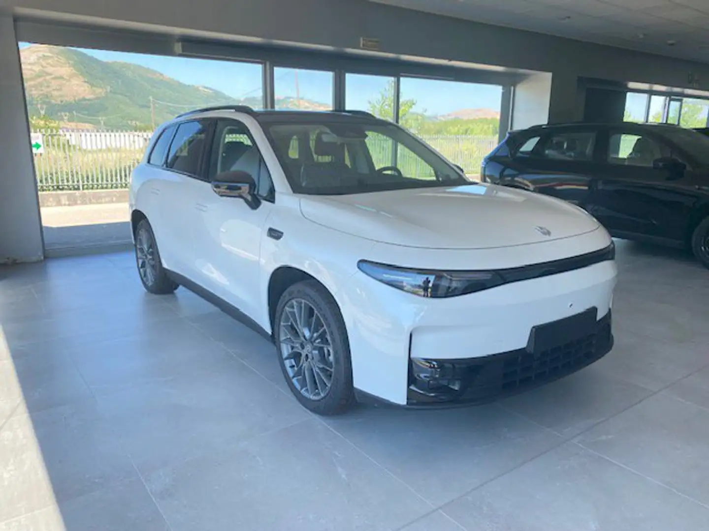 Leapmotor C10 160kW Design Blanc - 1