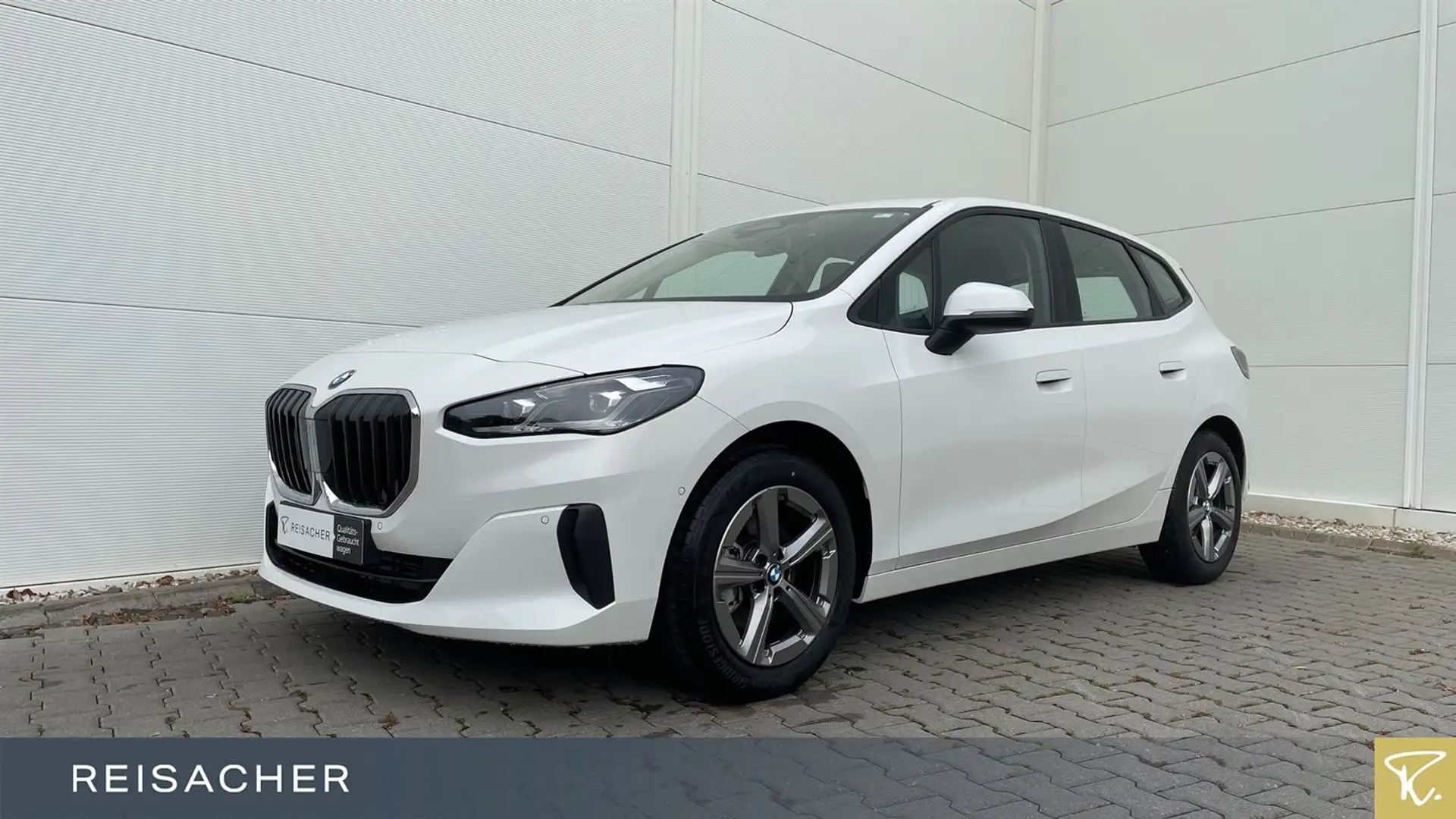 BMW 216 i Active Tourer Aut.LCPlus,adLED,RFK,Keyless Weiß - 1