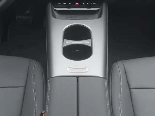 Mercedes-Benz CLA view 21