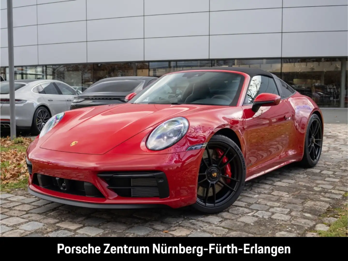 Porsche 992 911 Targa 4 GTS InnoDrive Matrix 18-Wege SurroundV Rouge - 1