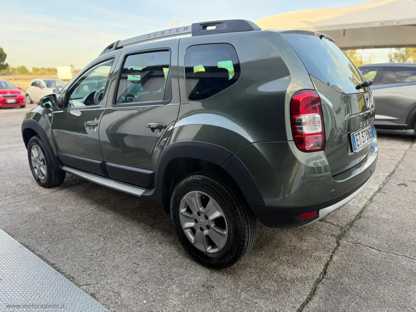 Dacia Duster 1.5 dCi 110 CV 4x2 Ambiance Verde - 2