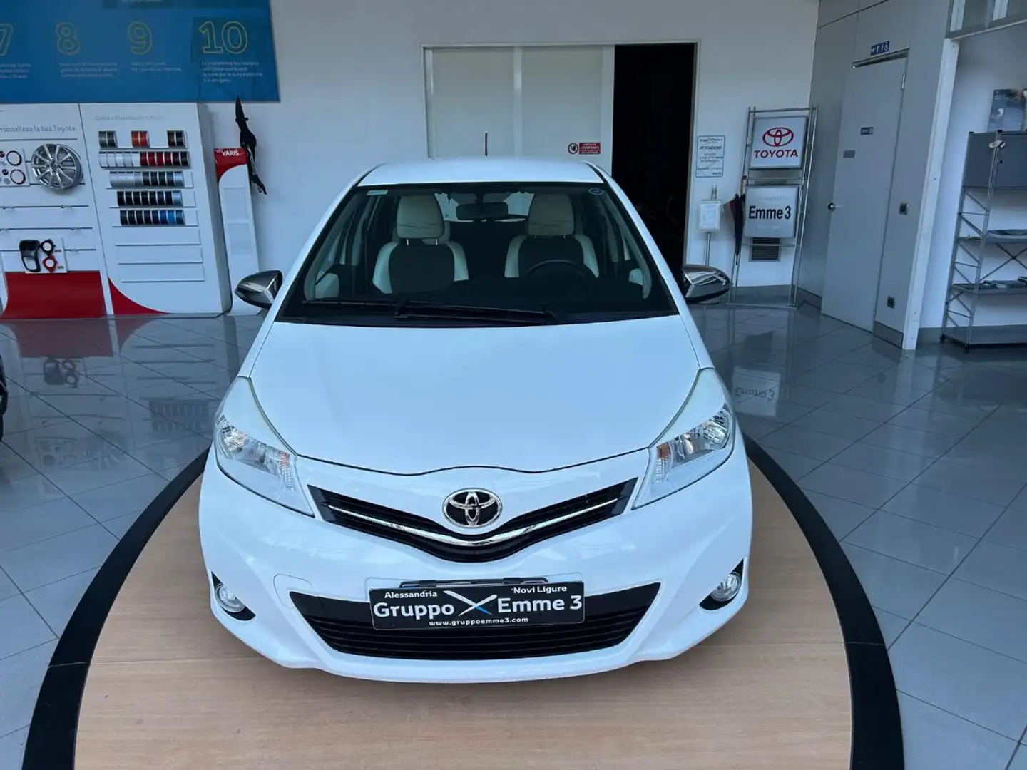 Toyota Yaris 1.4 D-4D 5 porte Style Bianco - 1