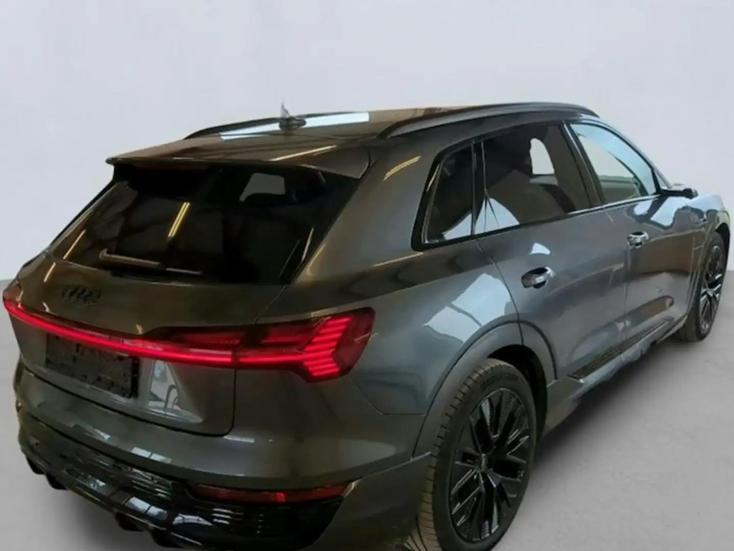 Audi SQ8 e-tron S lime edición Grau - 2
