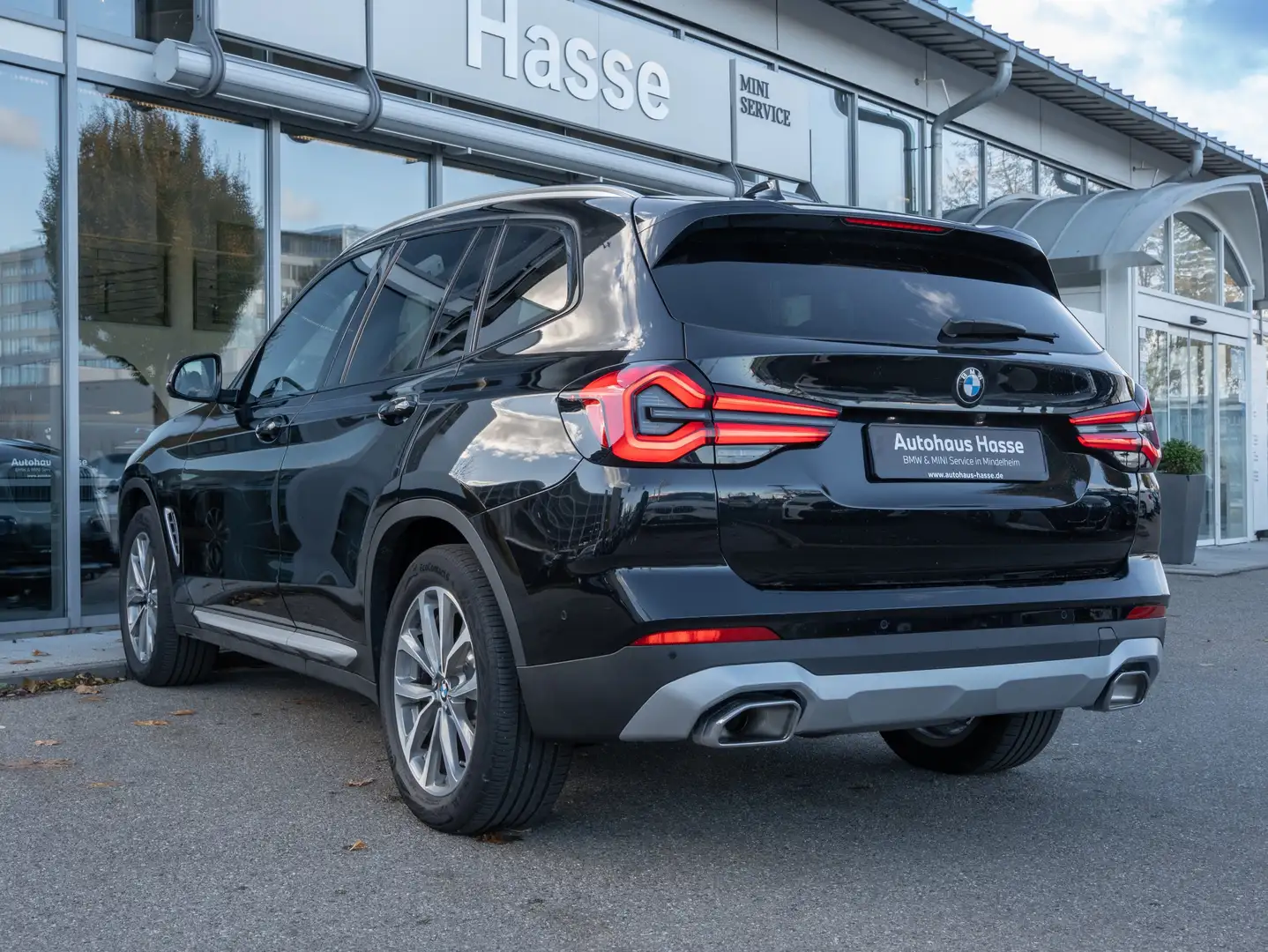 BMW X3 xDrive20d +19Z LC-Pro HUD 360° el.SITZ DrASS GESTI Noir - 2