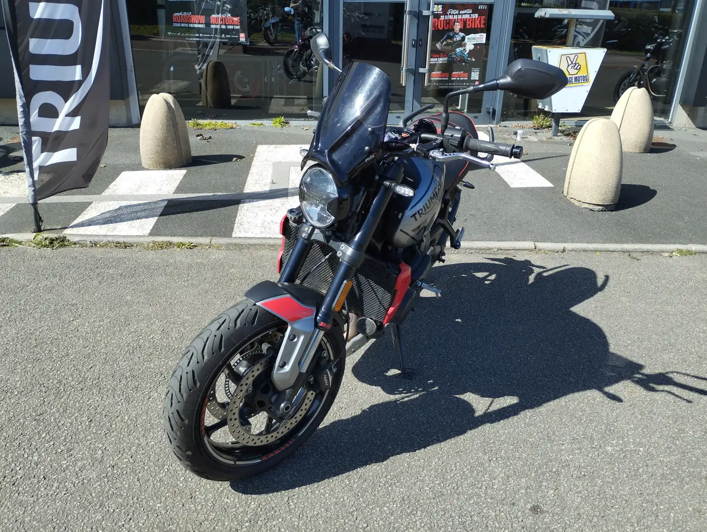 Triumph Trident 660 Gris - 2