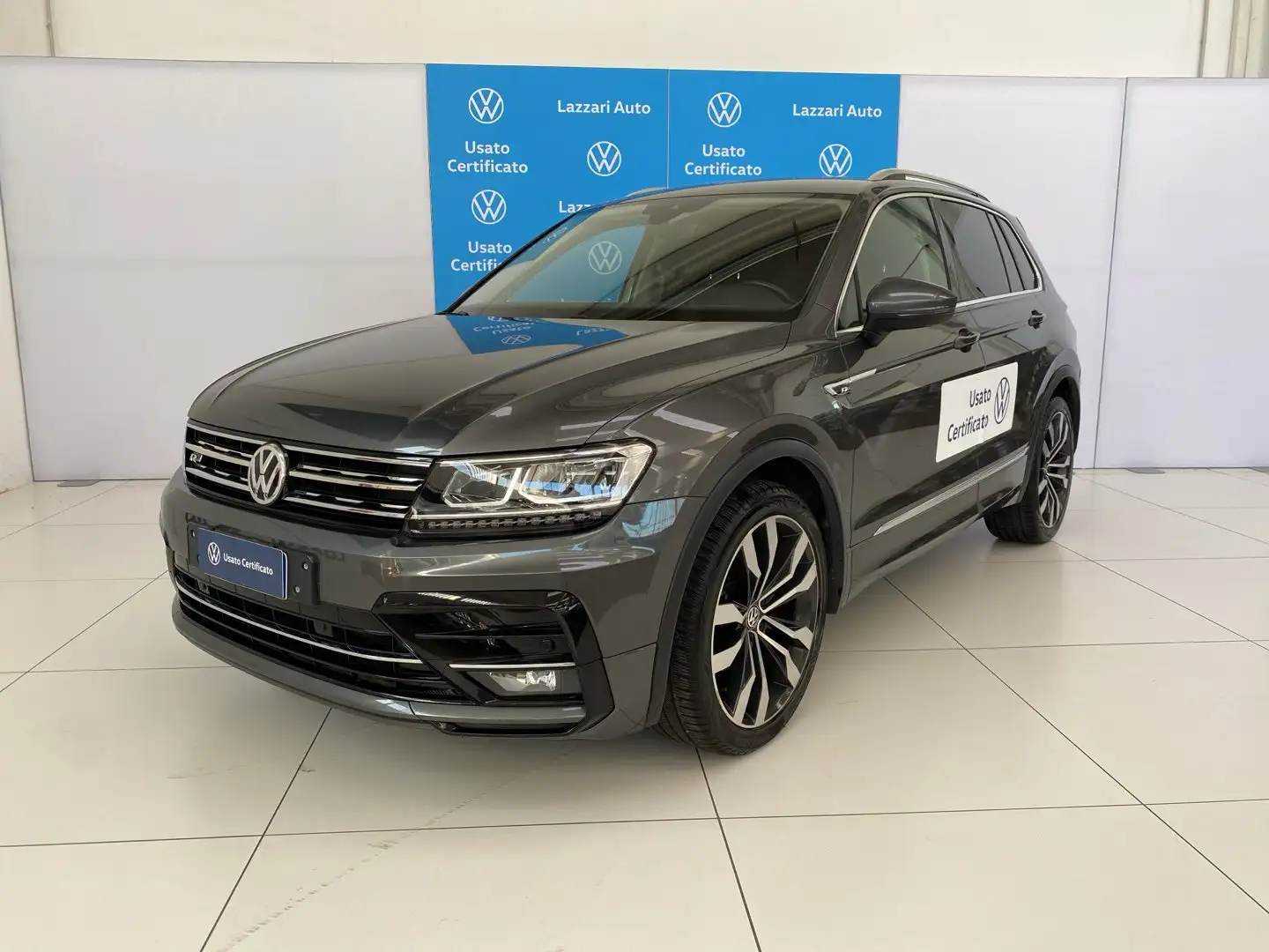 Volkswagen Tiguan 2.0 TDI DSG Sport BMT Šedá - 1