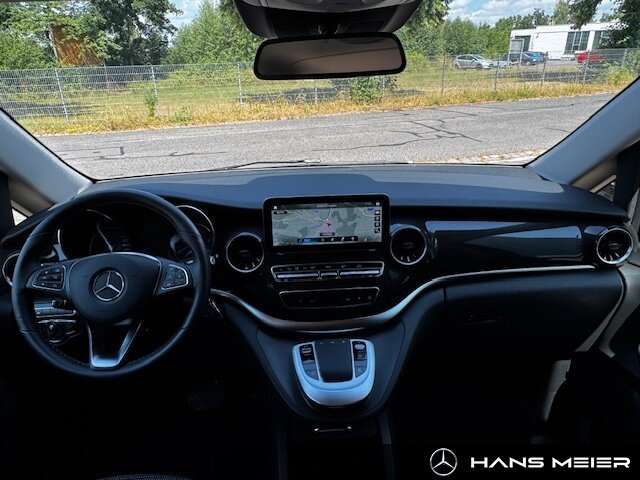 Mercedes-Benz V 250