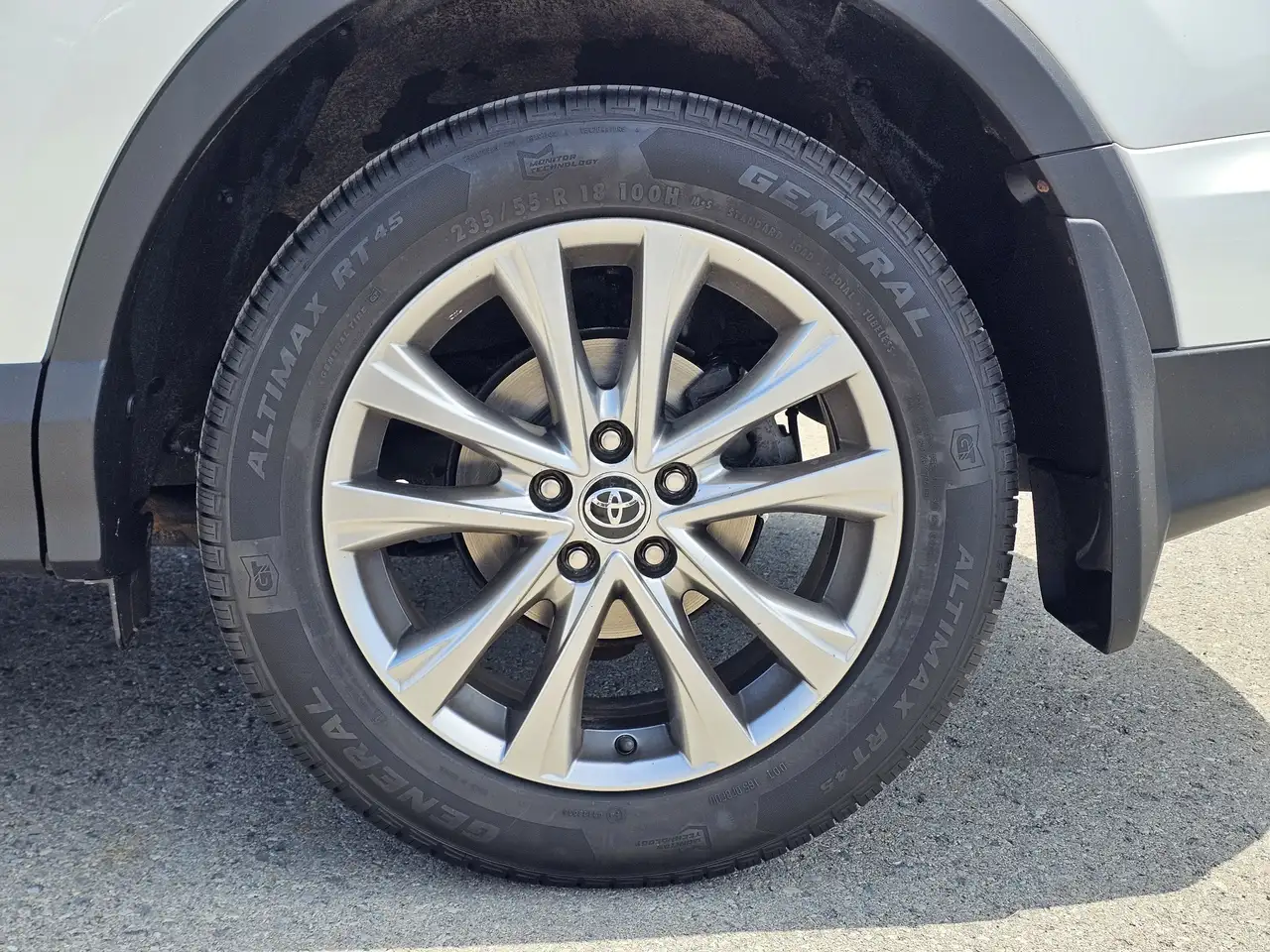 Toyota RAV 4 снимка Toyota RAV 4