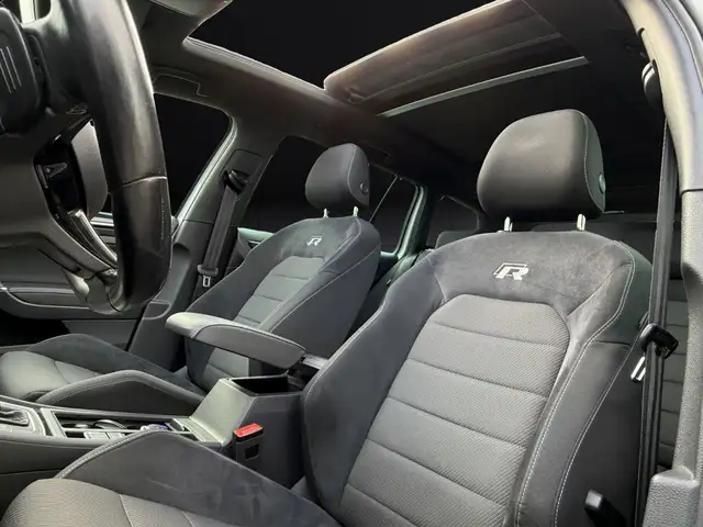 Volkswagen Golf view 9
