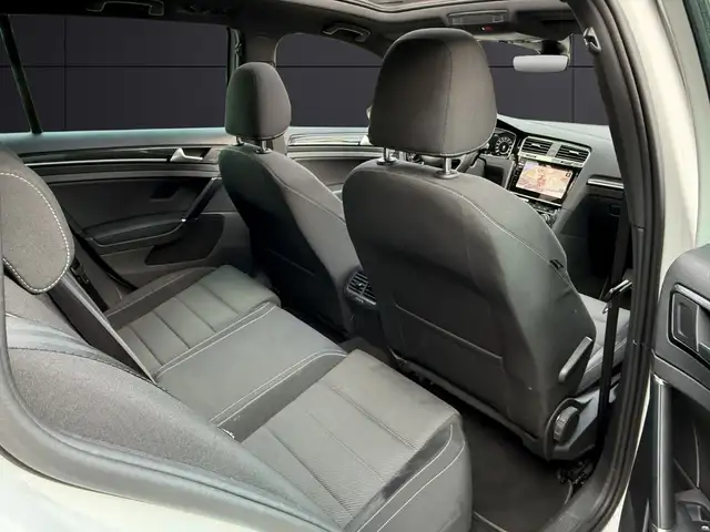 Volkswagen Golf view 15