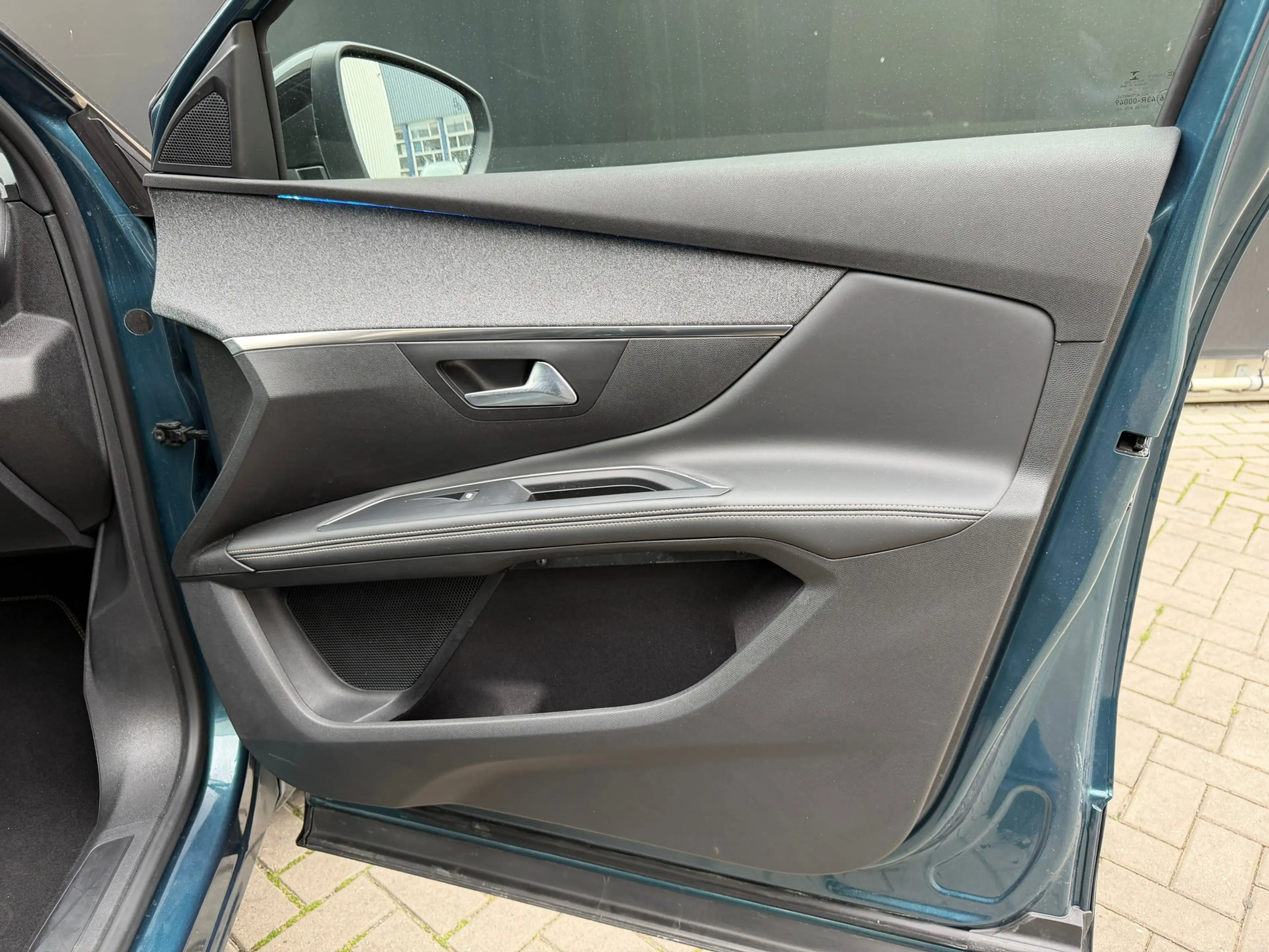 Peugeot 5008 1.2 PureTech GT-Line Panorama Camera Carplay 7p. — photo 24