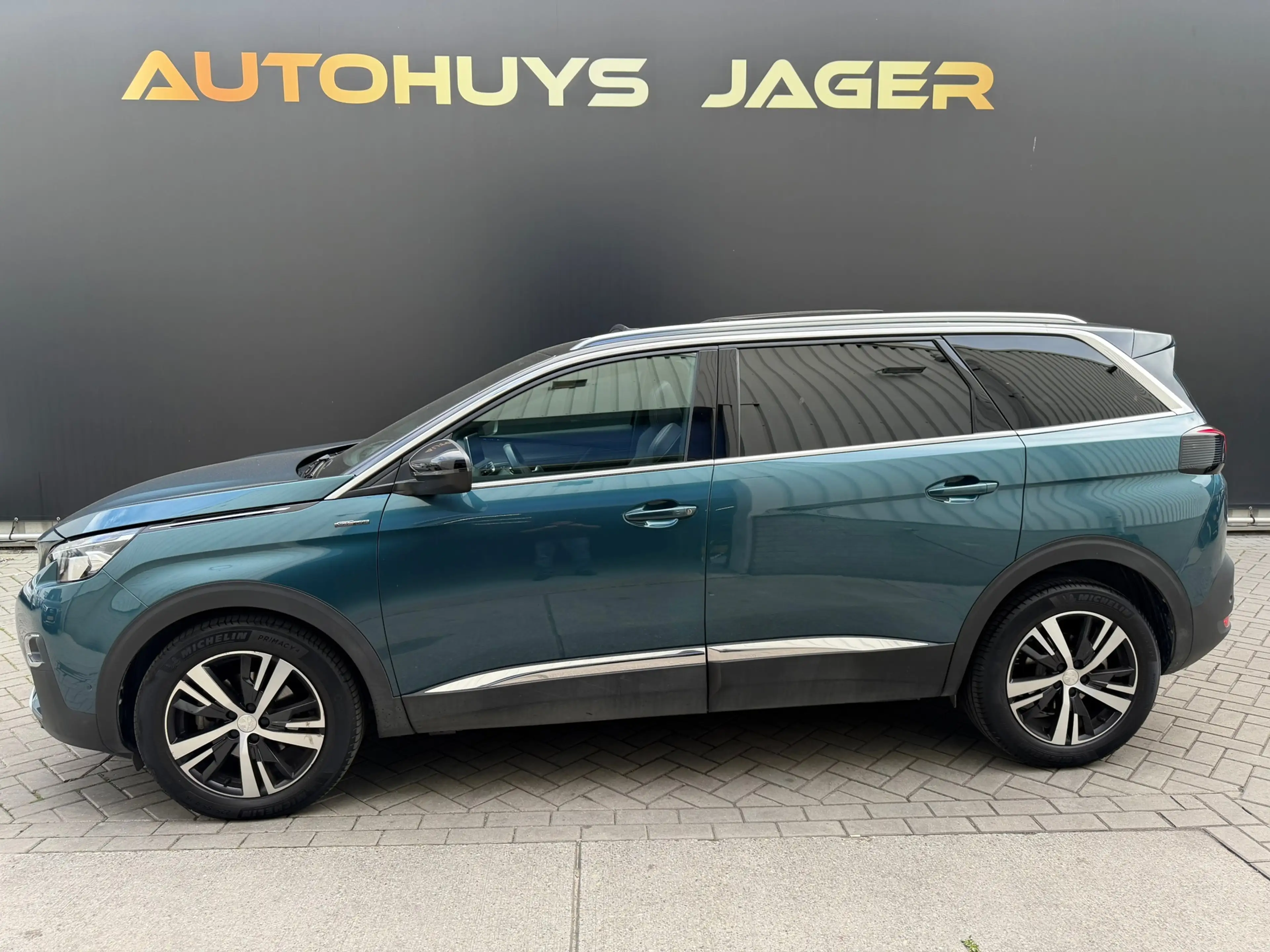 Peugeot 5008 1.2 PureTech GT-Line Panorama Camera Carplay 7p. — photo 6