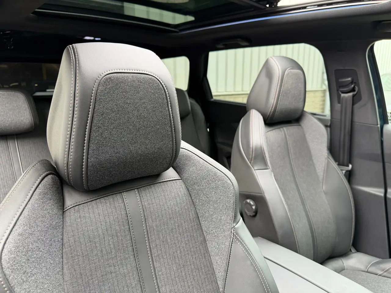 Peugeot 5008 1.2 PureTech GT-Line Panorama Camera Carplay 7p., миниатюра 26