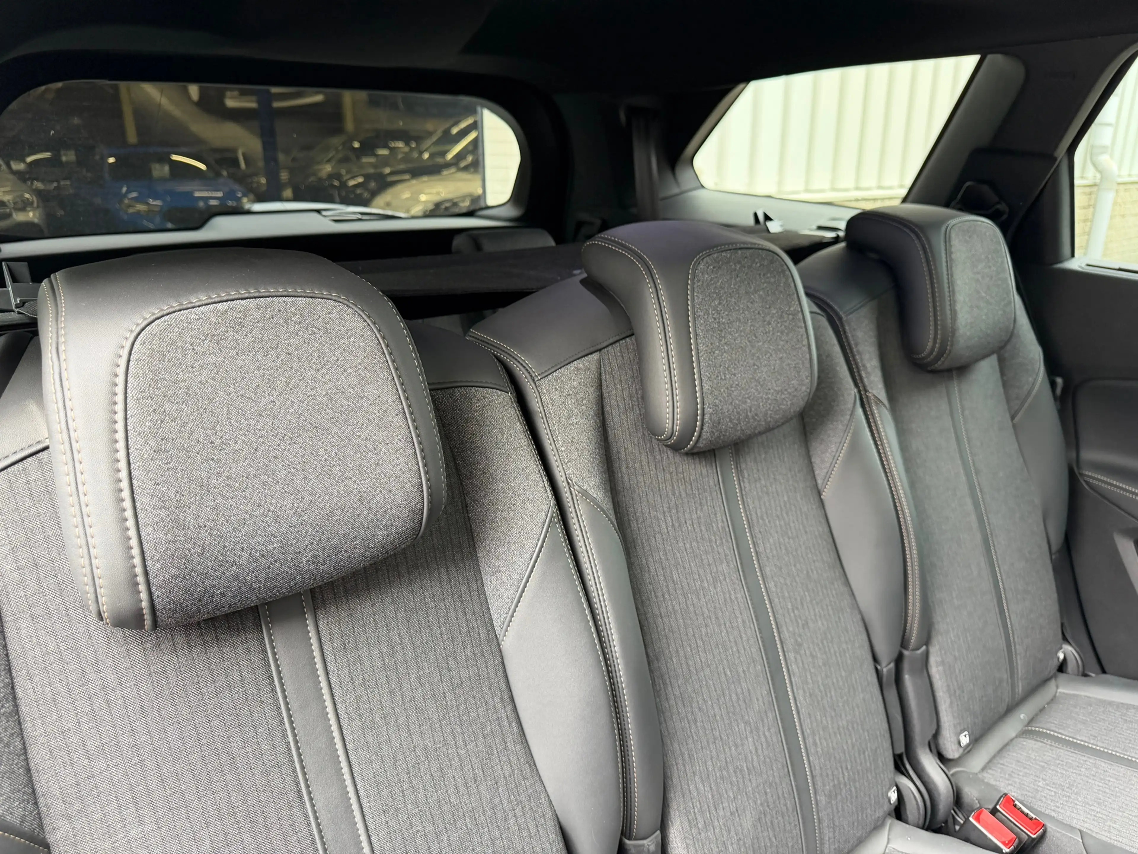 Peugeot 5008 1.2 PureTech GT-Line Panorama Camera Carplay 7p. — photo 29