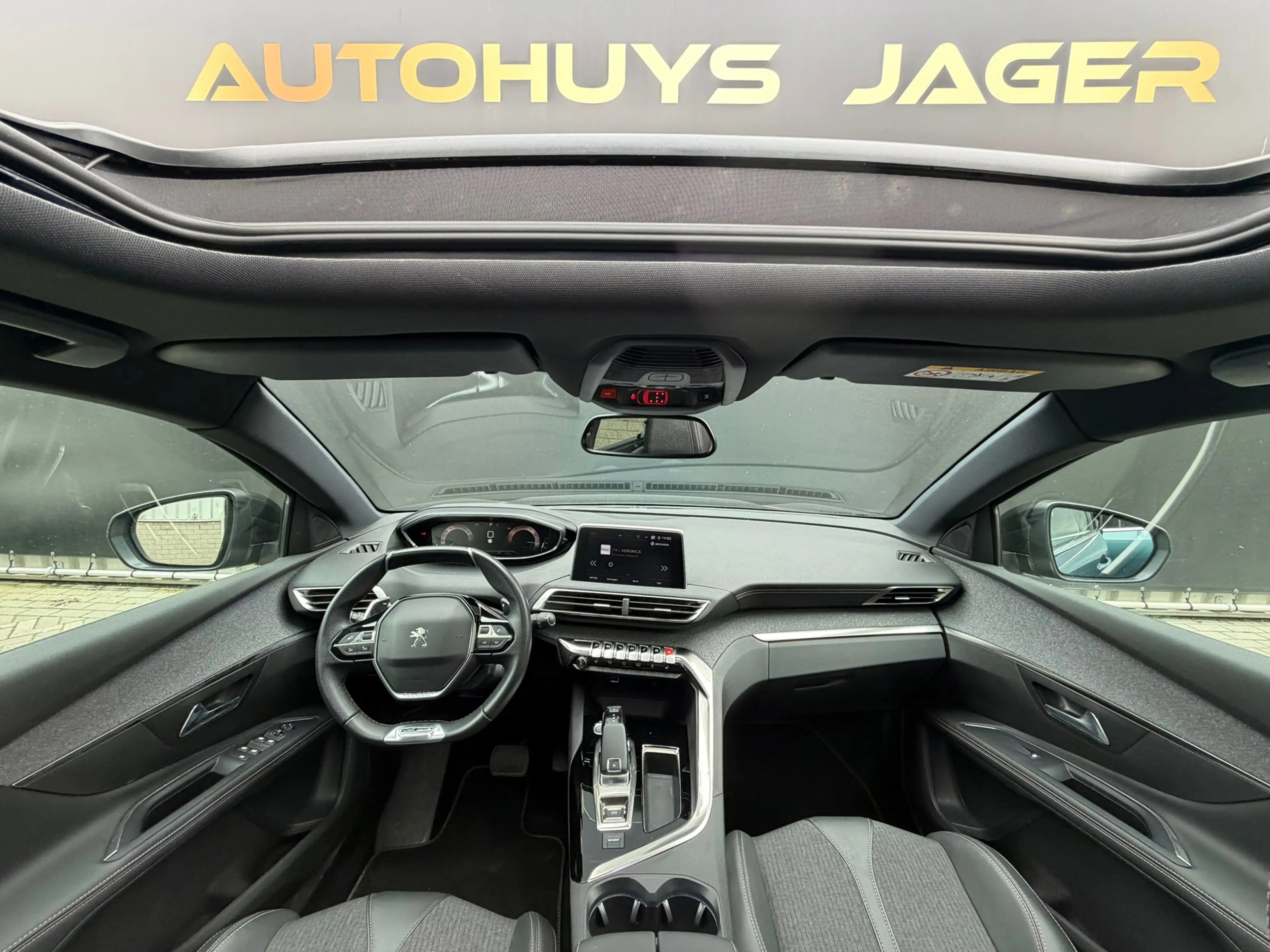 Peugeot 5008 1.2 PureTech GT-Line Panorama Camera Carplay 7p. — photo 3