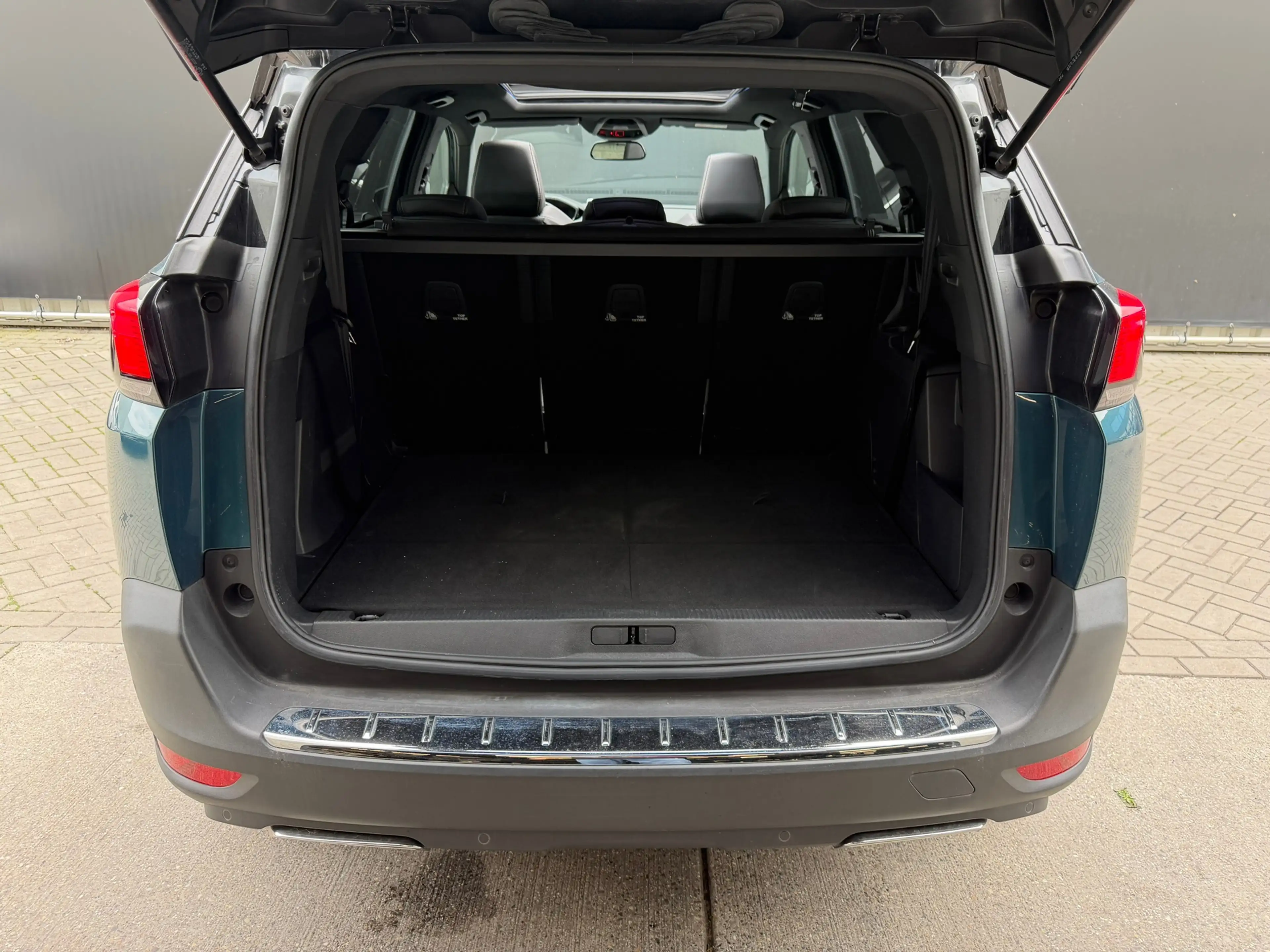Peugeot 5008 1.2 PureTech GT-Line Panorama Camera Carplay 7p. — photo 15