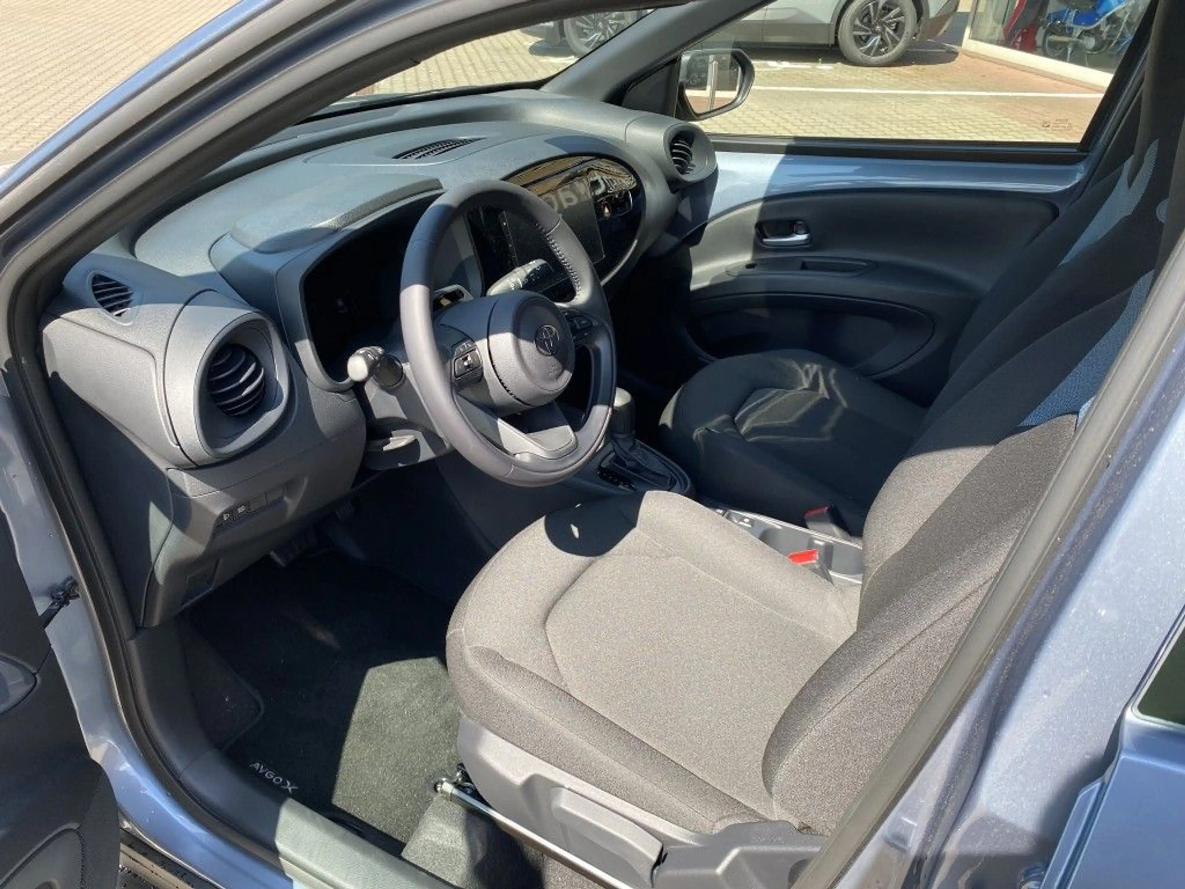 Toyota Aygo X 1,5 Hybrid AT Active inkl. 1 Satz Alu-Winterkomple — photo 15
