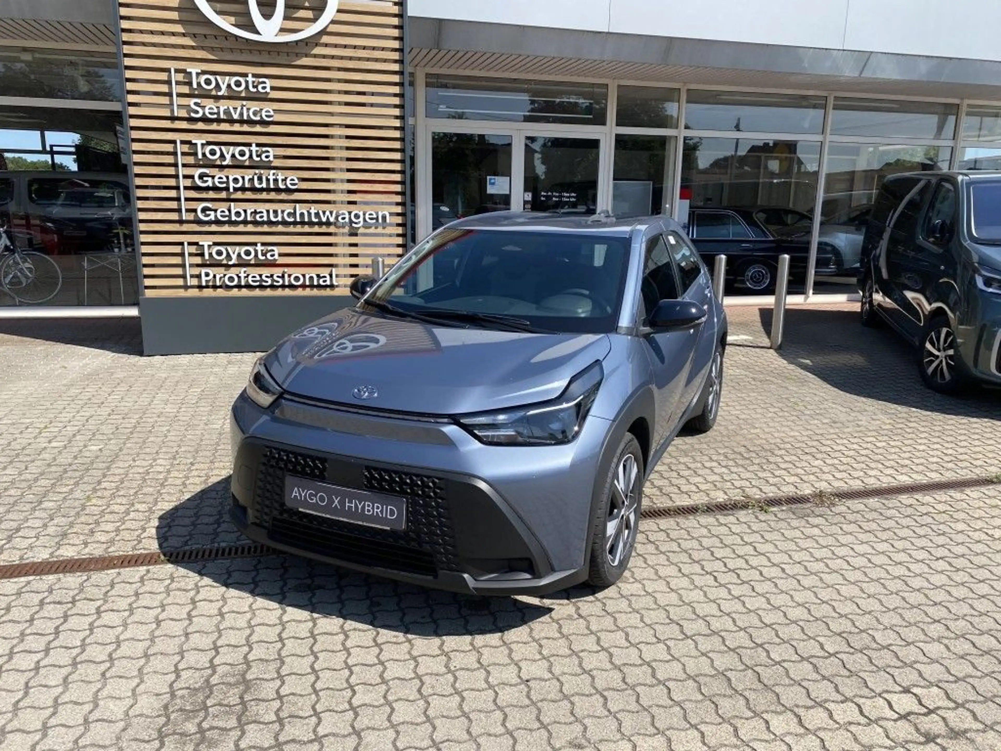 Toyota Aygo X 1,5 Hybrid AT Active inkl. 1 Satz Alu-Winterkomple — photo 2