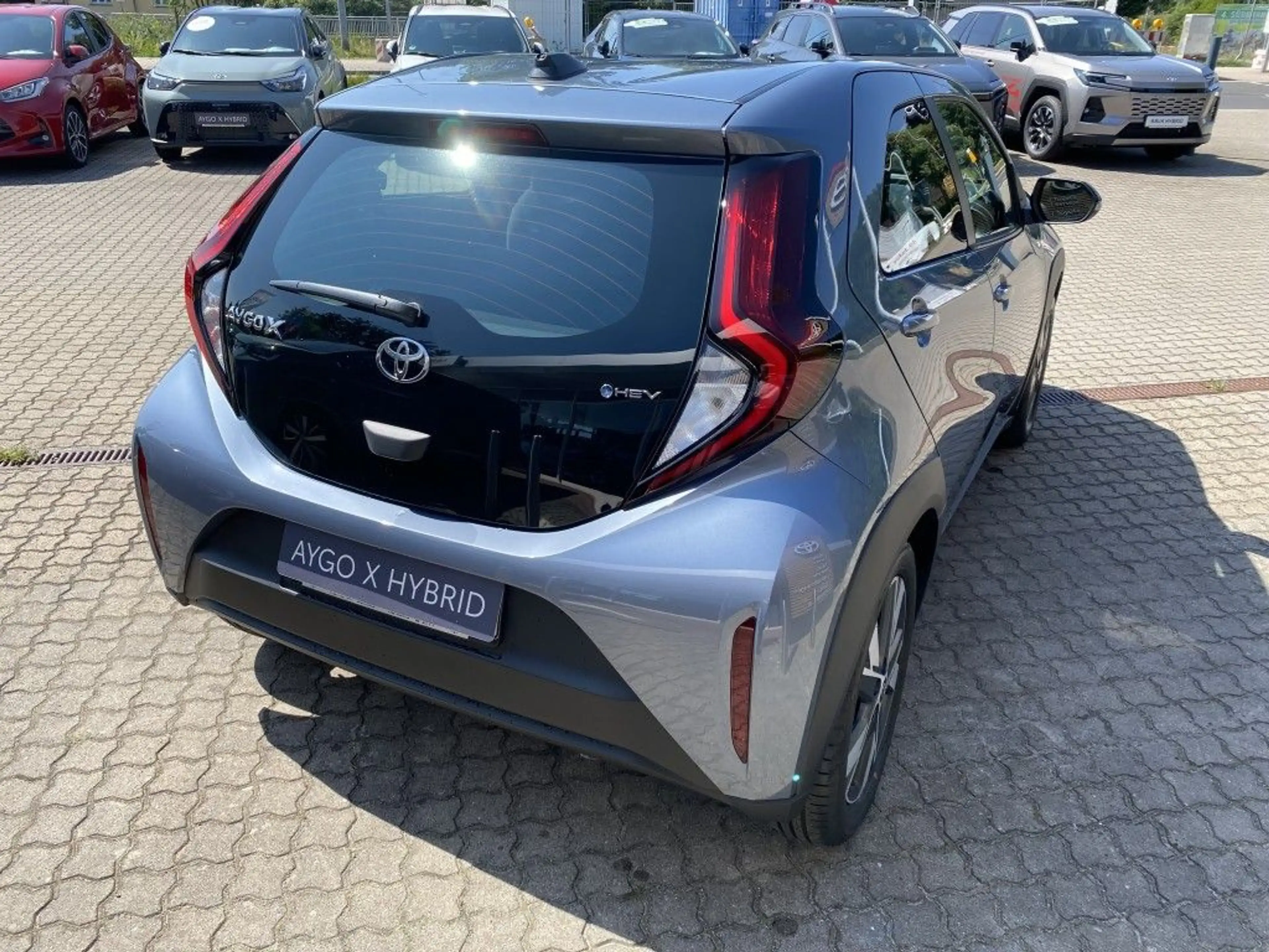 Toyota Aygo X 1,5 Hybrid AT Active inkl. 1 Satz Alu-Winterkomple — photo 6