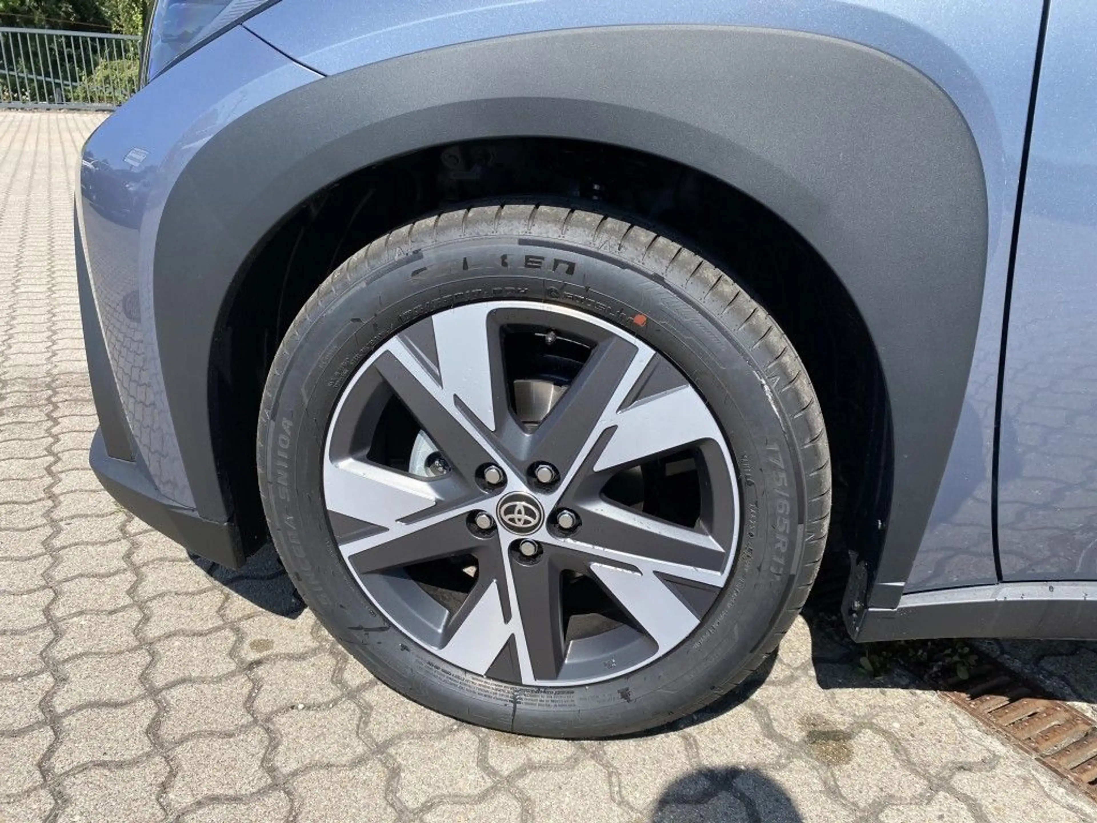 Toyota Aygo X 1,5 Hybrid AT Active inkl. 1 Satz Alu-Winterkomple — photo 11