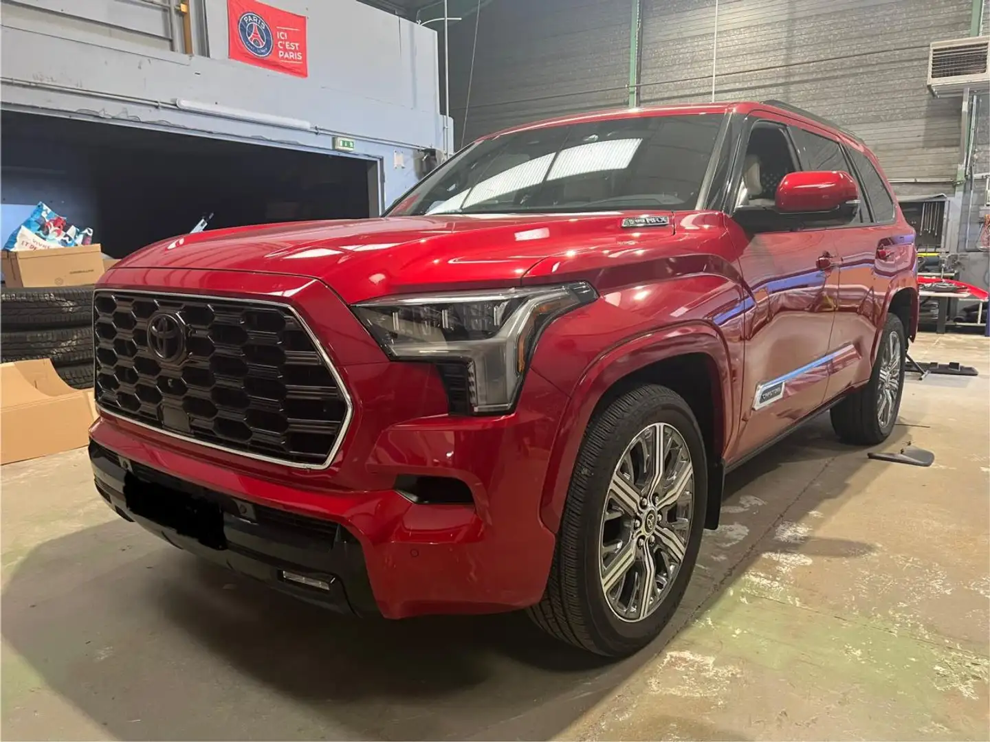 Toyota Sequoia HYBRID CAPSTONE Rot - 1