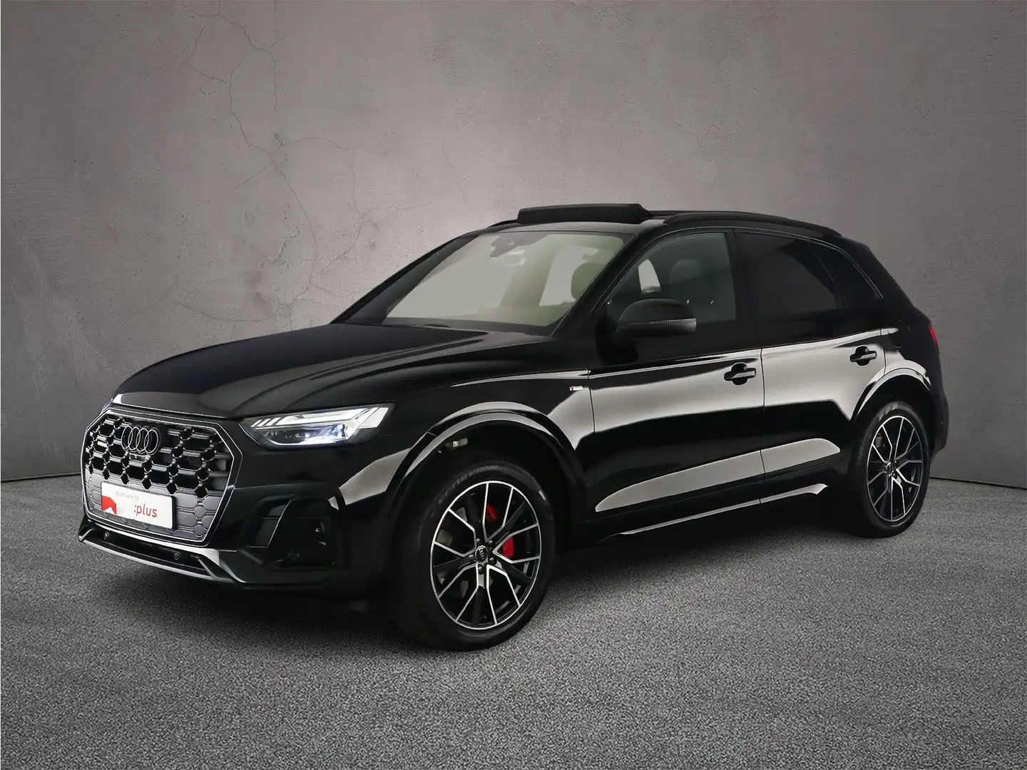 Audi Q5 55 TFSI e S edition Competition | Pano | B&O | Tre Zwart - 2
