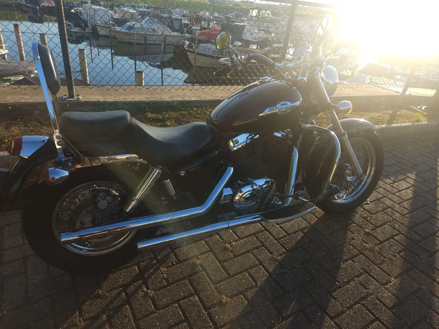 Honda VT 1100 Zwart - 1