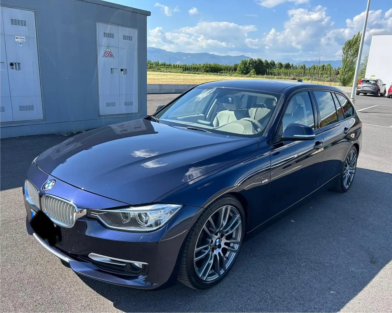 BMW 320 320d Touring Modern - 1