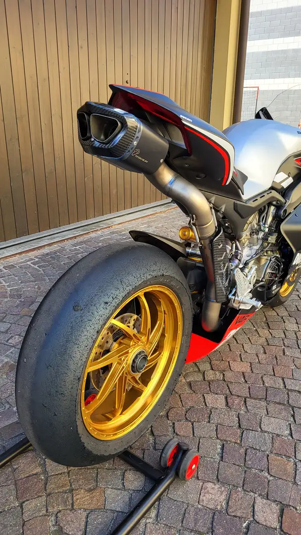 Ducati Panigale V4 R Zwart - 2